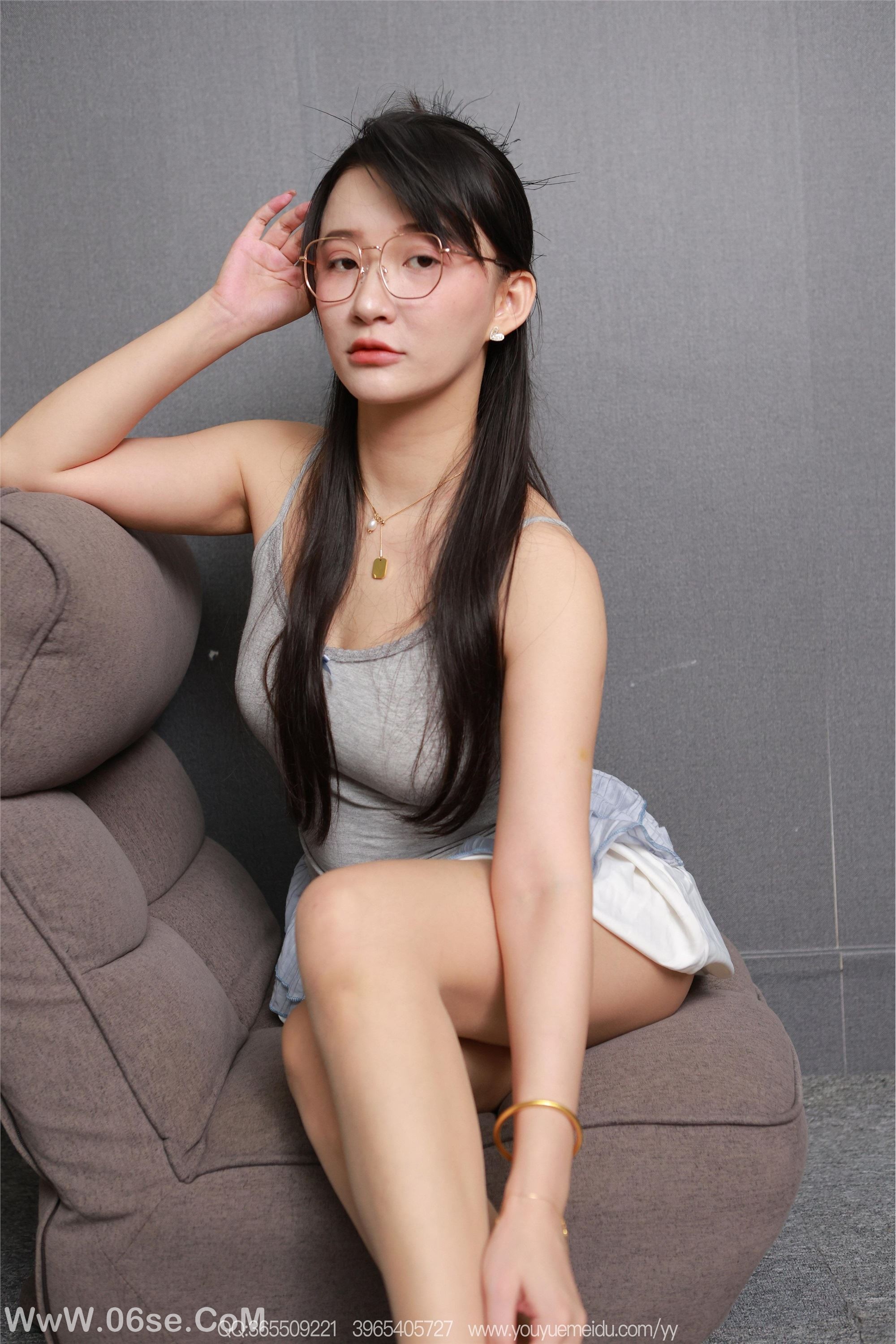 图片[6]-IESS异思趣向 2025.09.22 丝享家 2164 秋秋灰色吊带[89P]-六色网