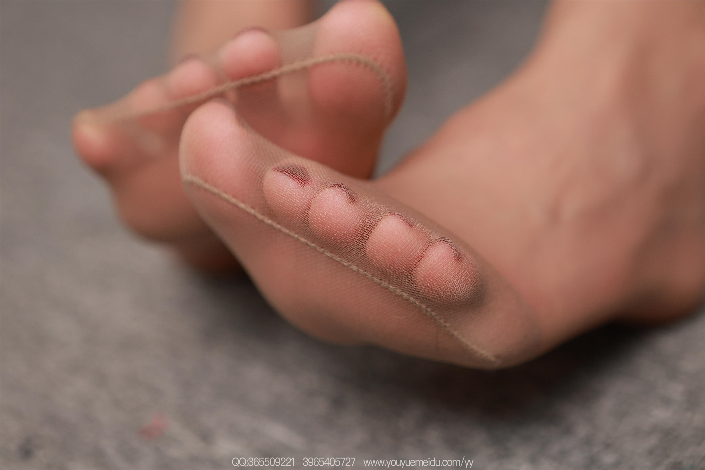 图片[37]-IESS异思趣向 2025.11.22 丝享家2218：团团《漏肩旗袍》-六色网