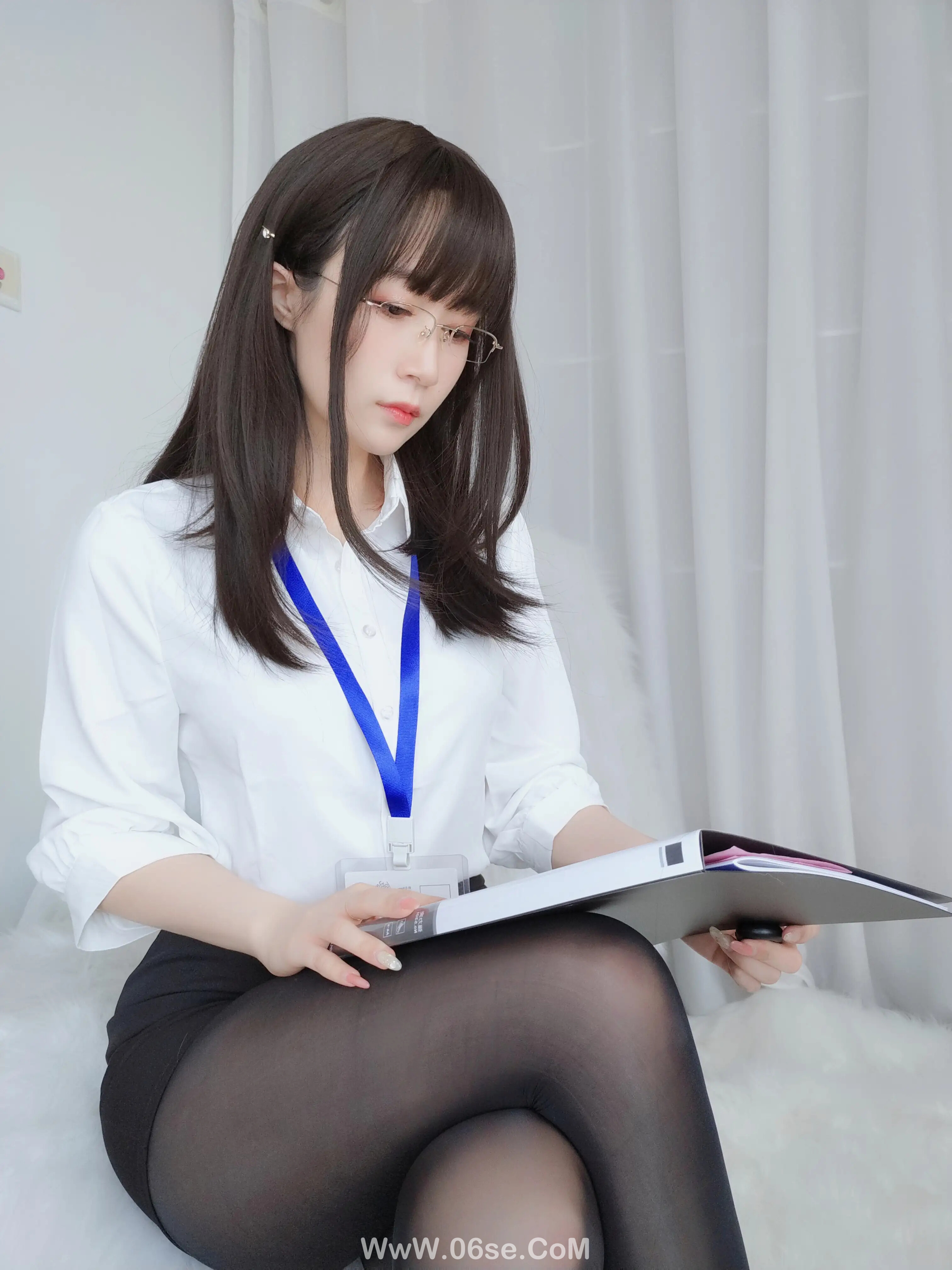 白银81 – 制服-六色网