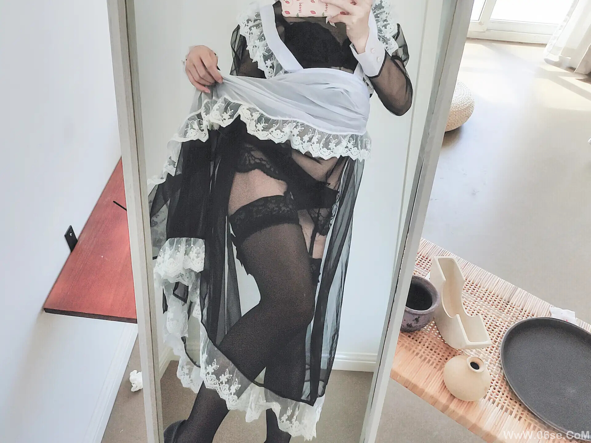 图片[32]-蠢沫沫 – 透明女仆 自拍-六色网