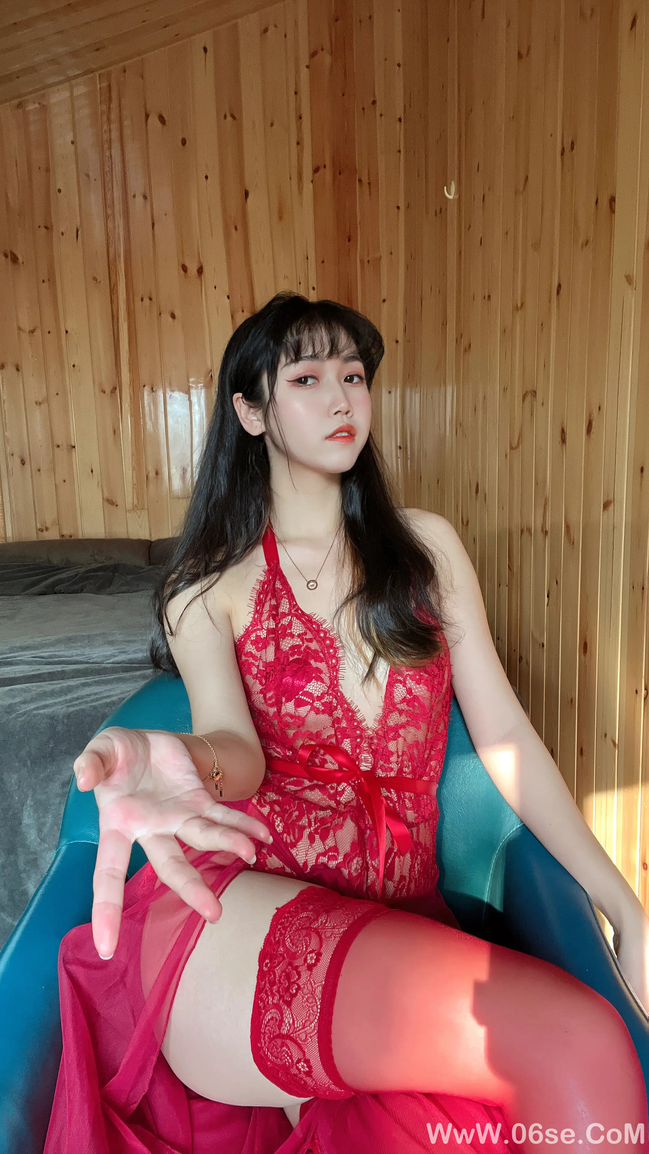 图片[52]-不呆猫 – 霸气红色人妻-六色网