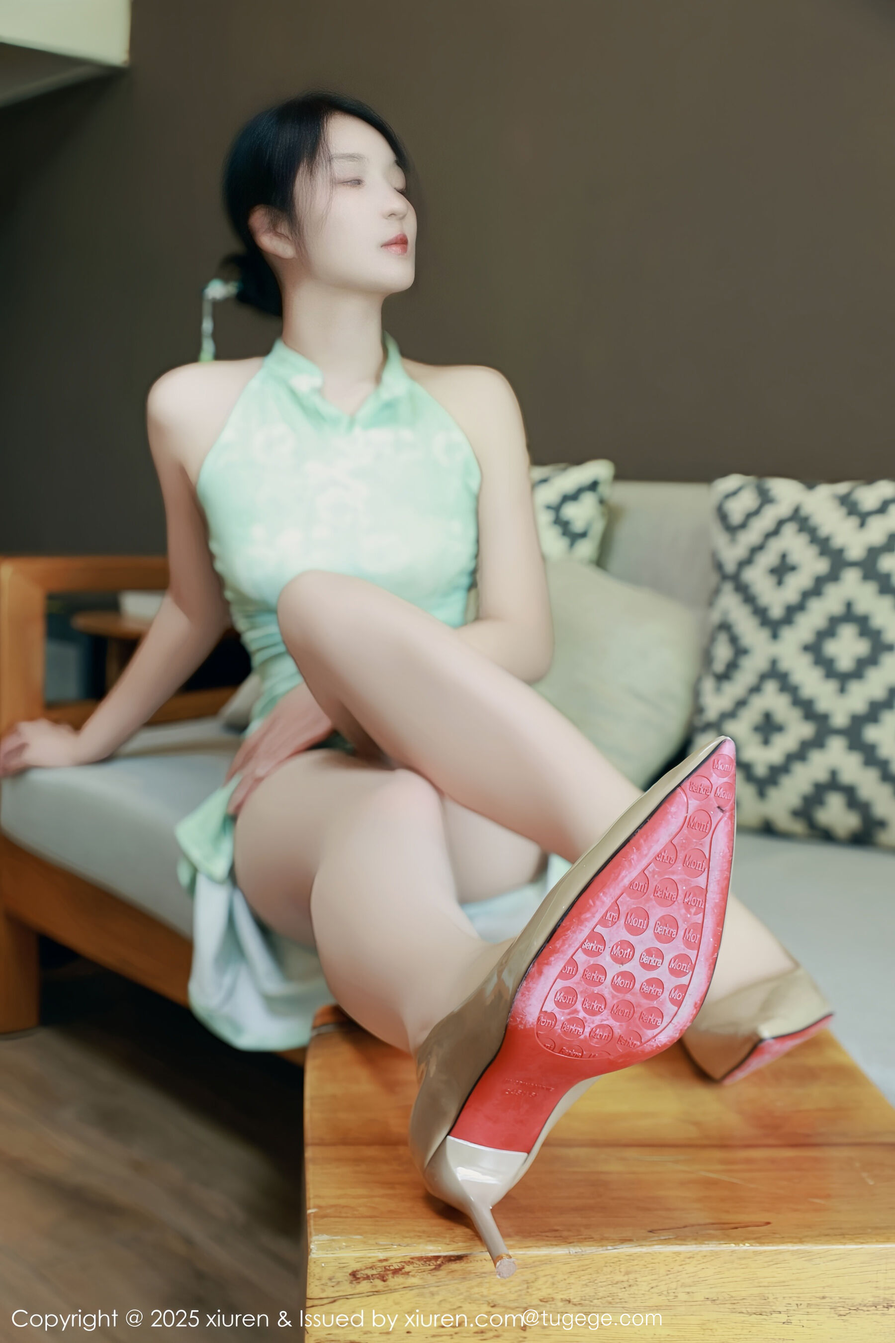 图片[27]-[Xiuren秀人网] 2025.07.11 NO.10538 南乔[85P]-六色网