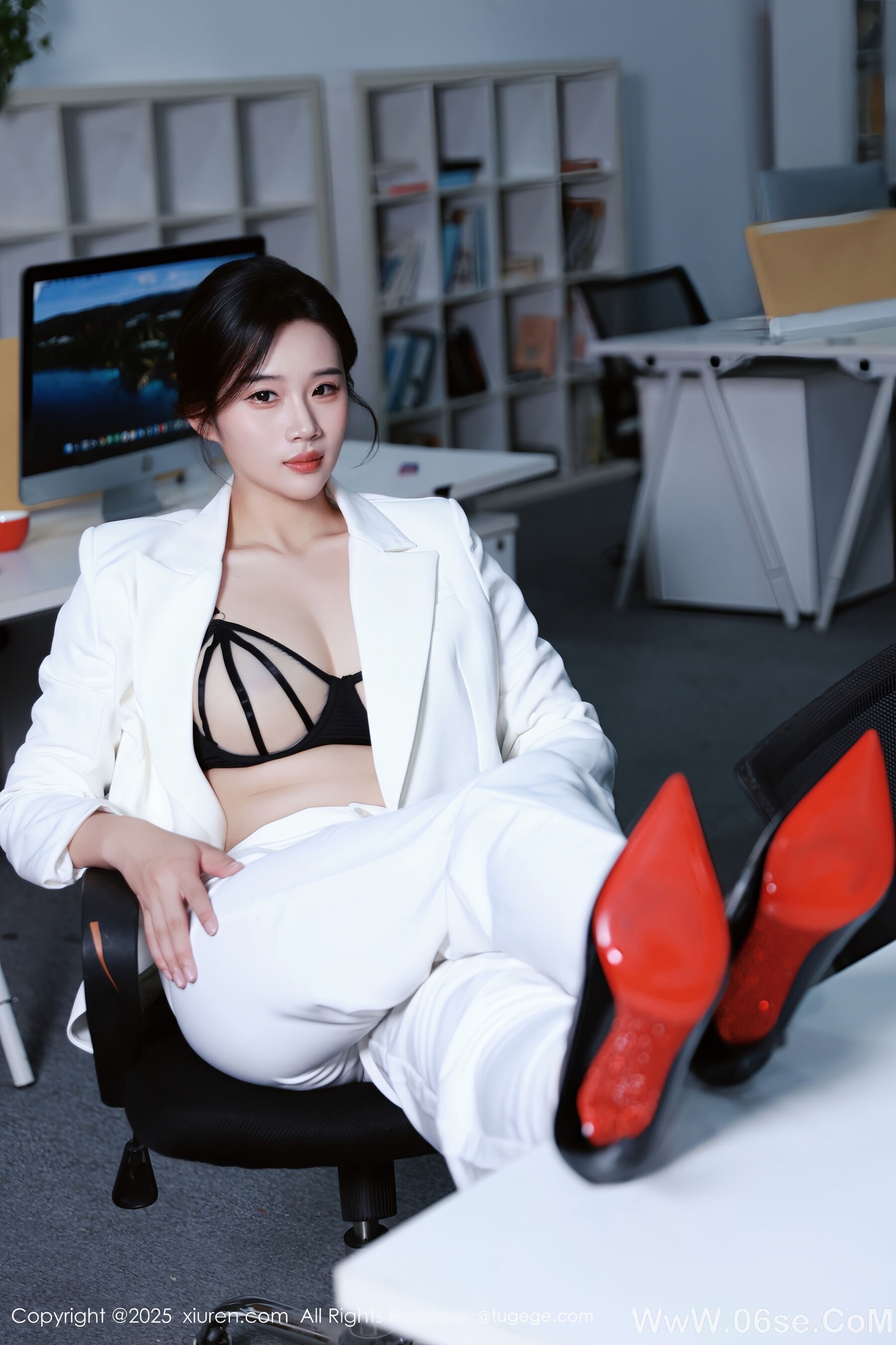 图片[12]-秀人网 – NO.10908 – 南乔 [73P]-六色网