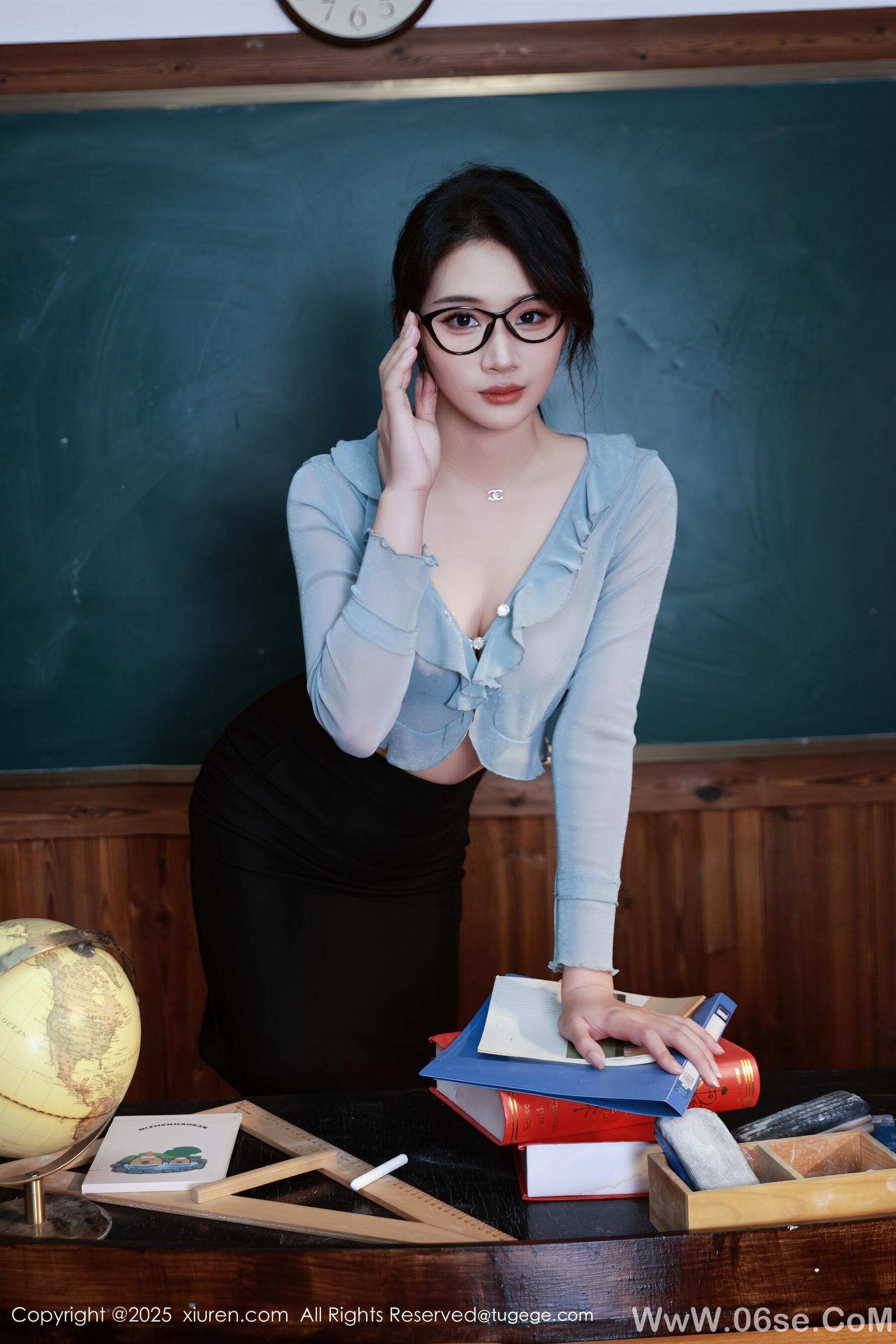 图片[4]-[Xiuren秀人网] 2025.07.25 NO.10585 南乔[89P]-六色网
