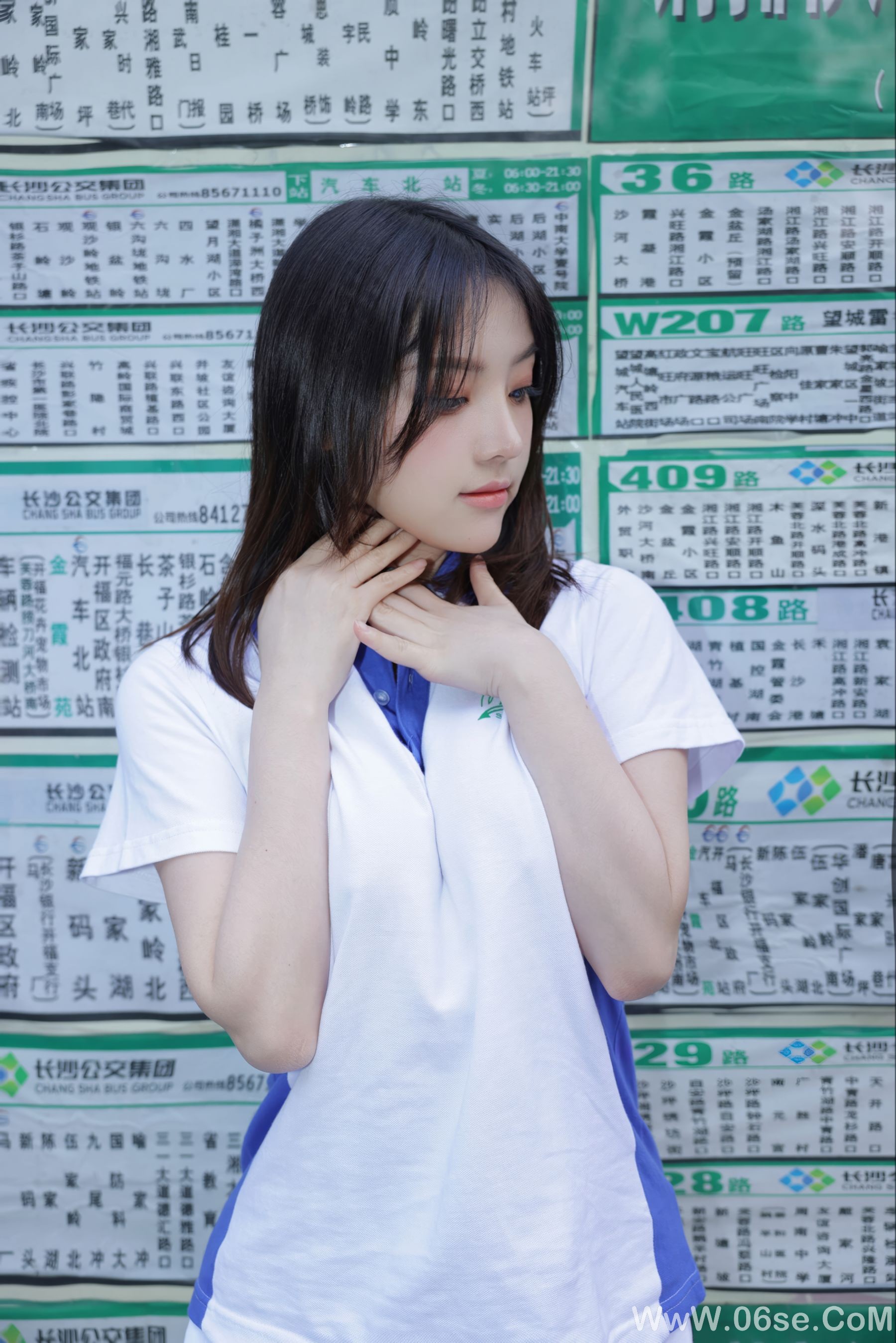 图片[11]-豆瓣酱 公交车写真 [85P]-六色网