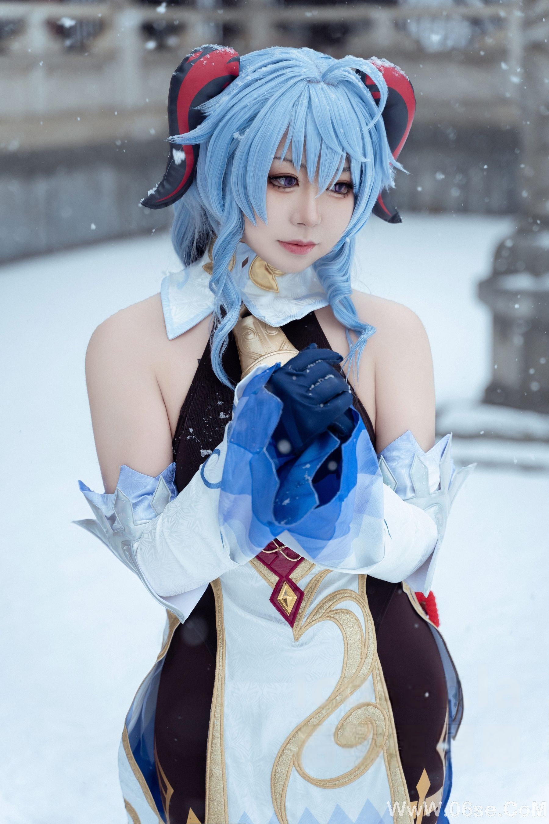 图片[24]-虎森森 – 原神 甘雨 雪景 [42P]-六色网