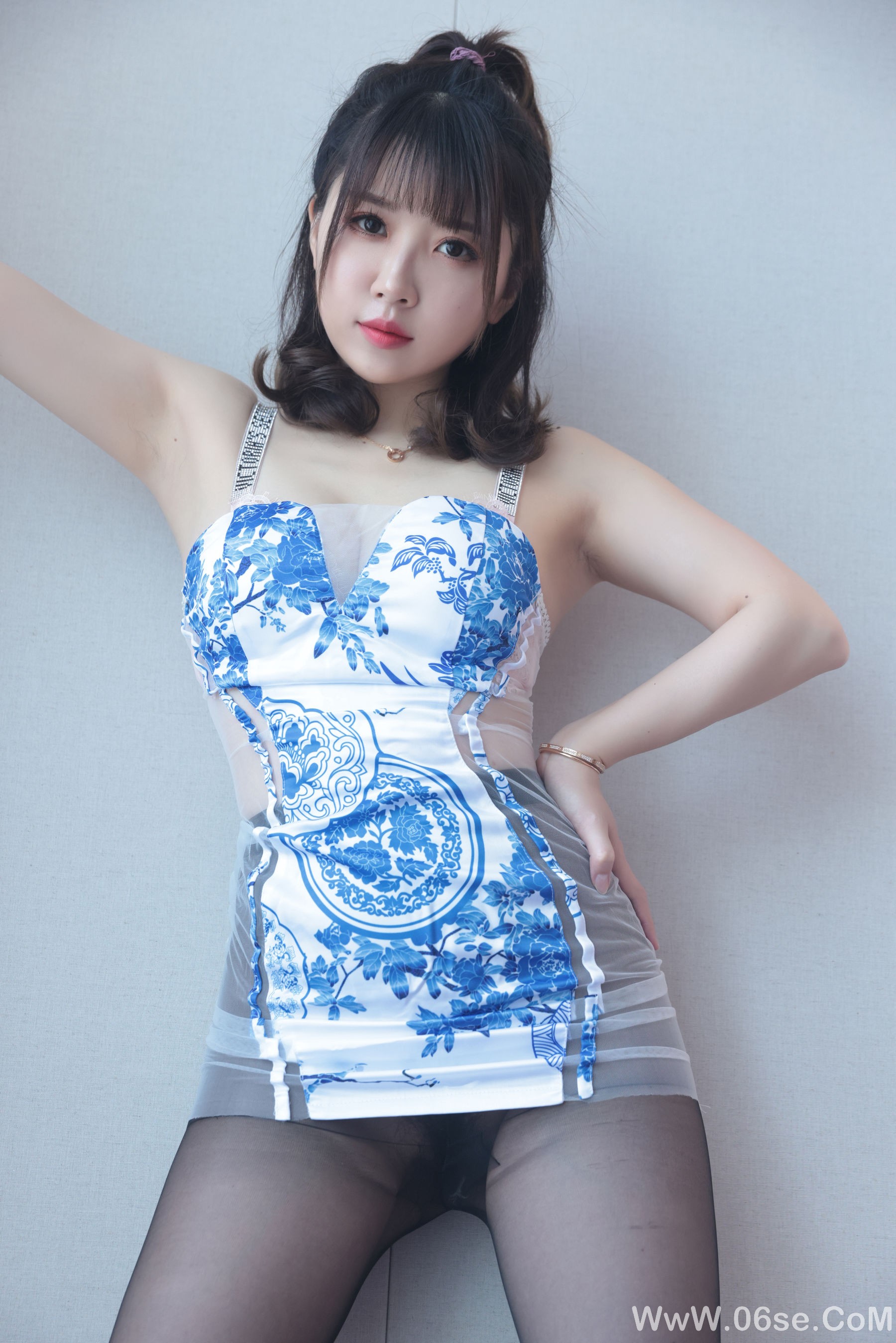 图片[116]-斗鱼主播 小女巫露娜 – 青花瓷旗袍 [127P]-六色网