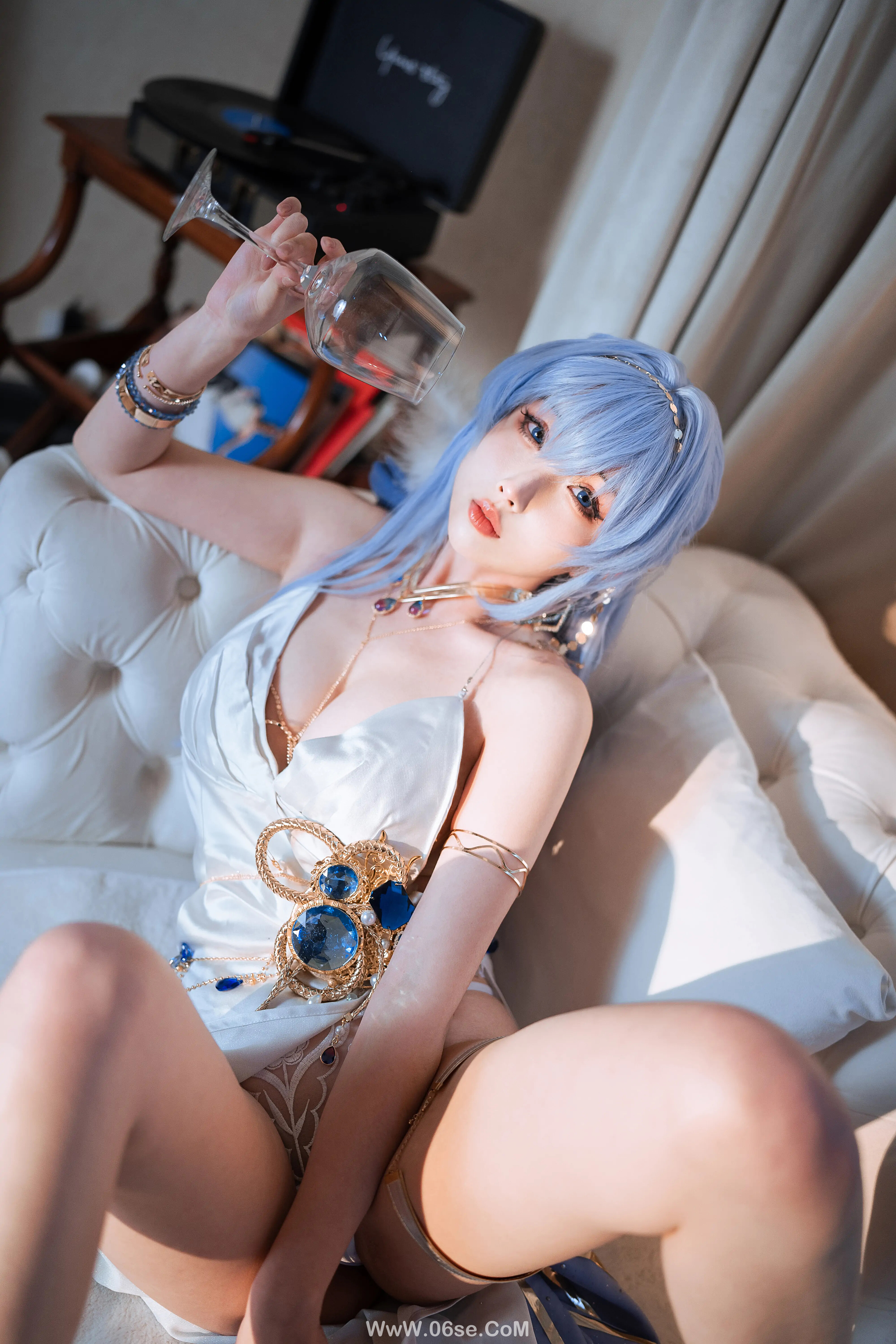 图片[20]-肉扣热热子(rioko凉凉子) 海伦礼服-六色网
