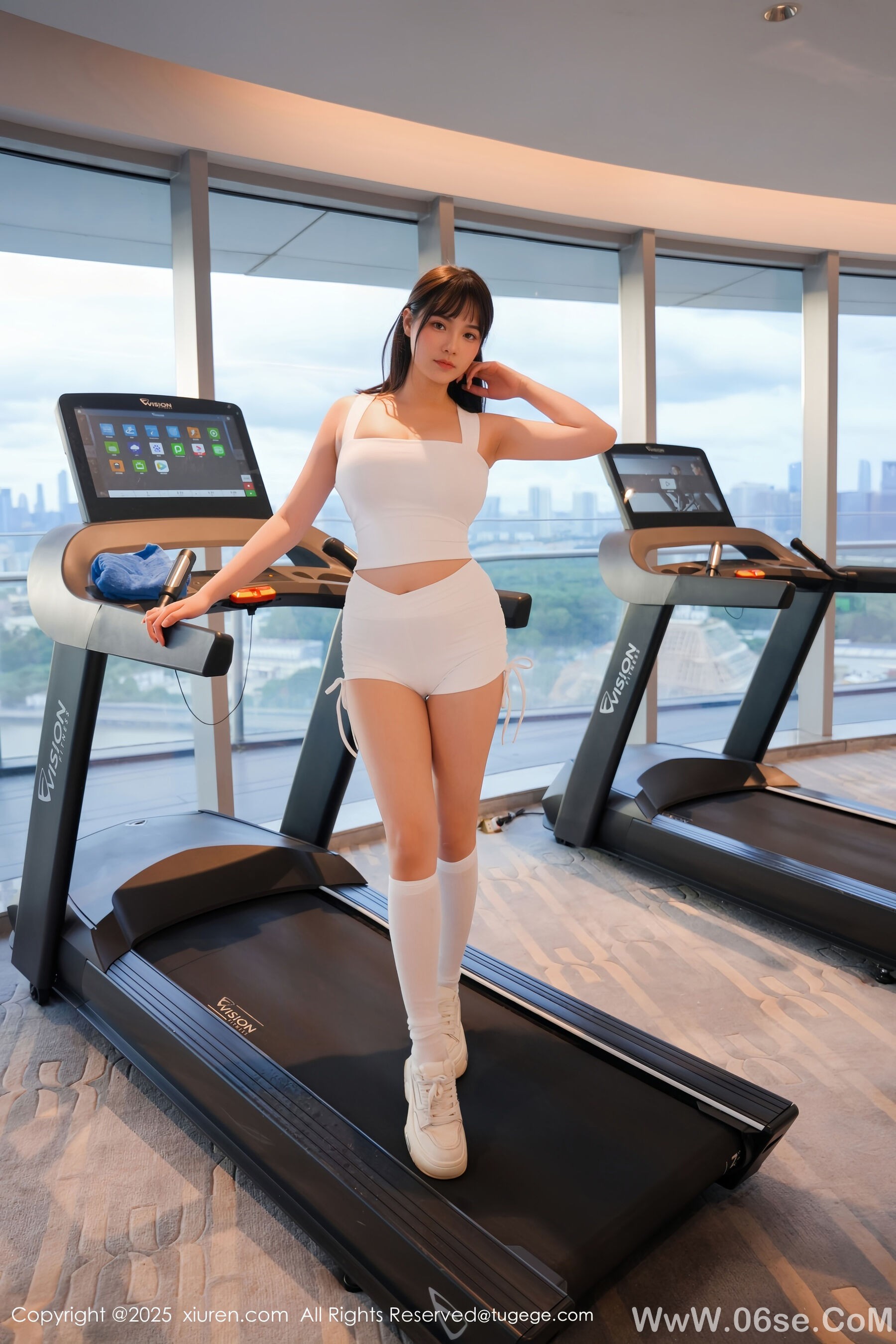 图片[25]-[Xiuren秀人网] 2025.09.25 NO.10808 揉揉肉肉 软情[82P]-六色网
