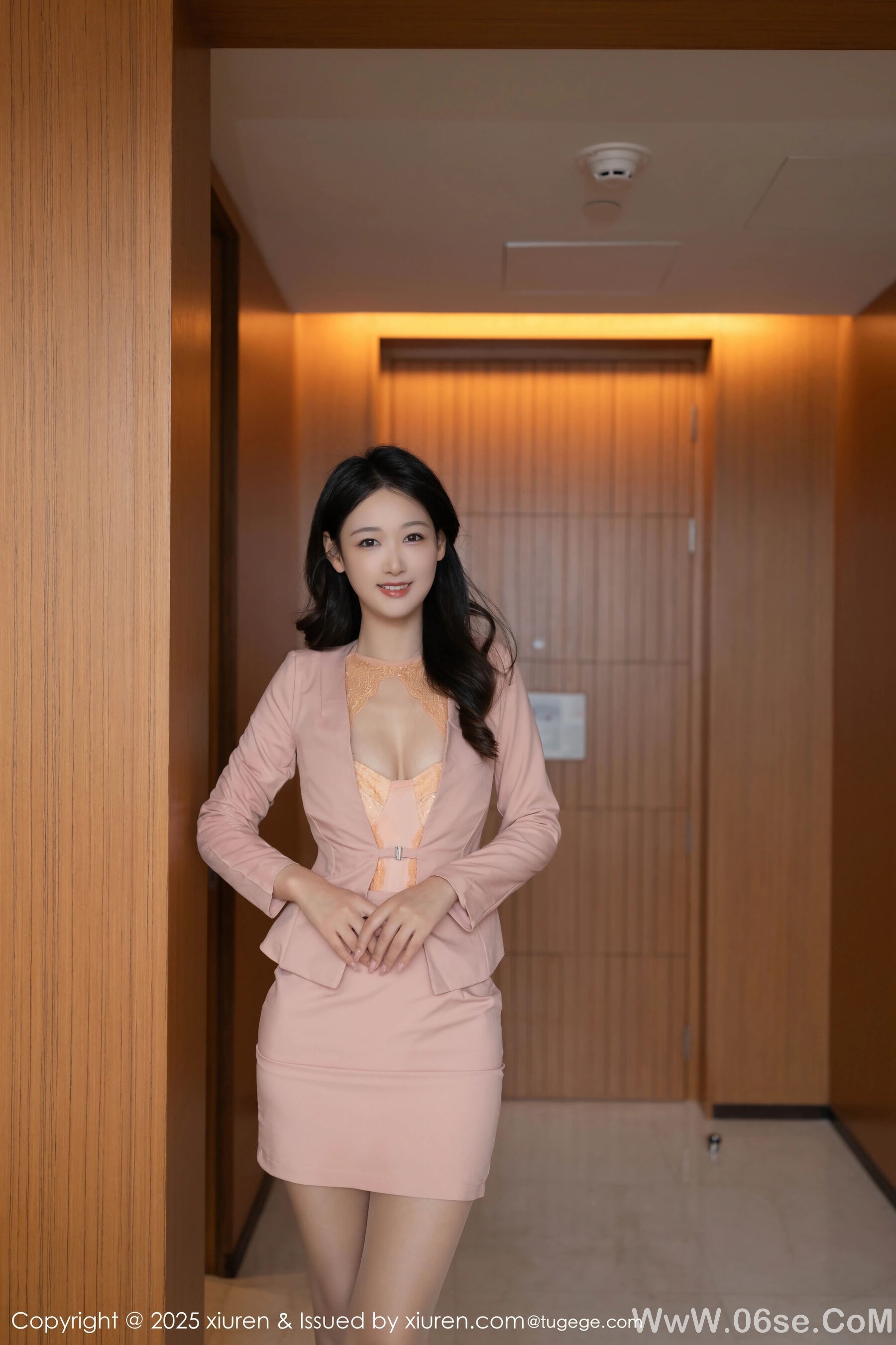 图片[2]-[Xiuren秀人网] 2025.07.07 NO.10520 唐安琪[84P]-六色网