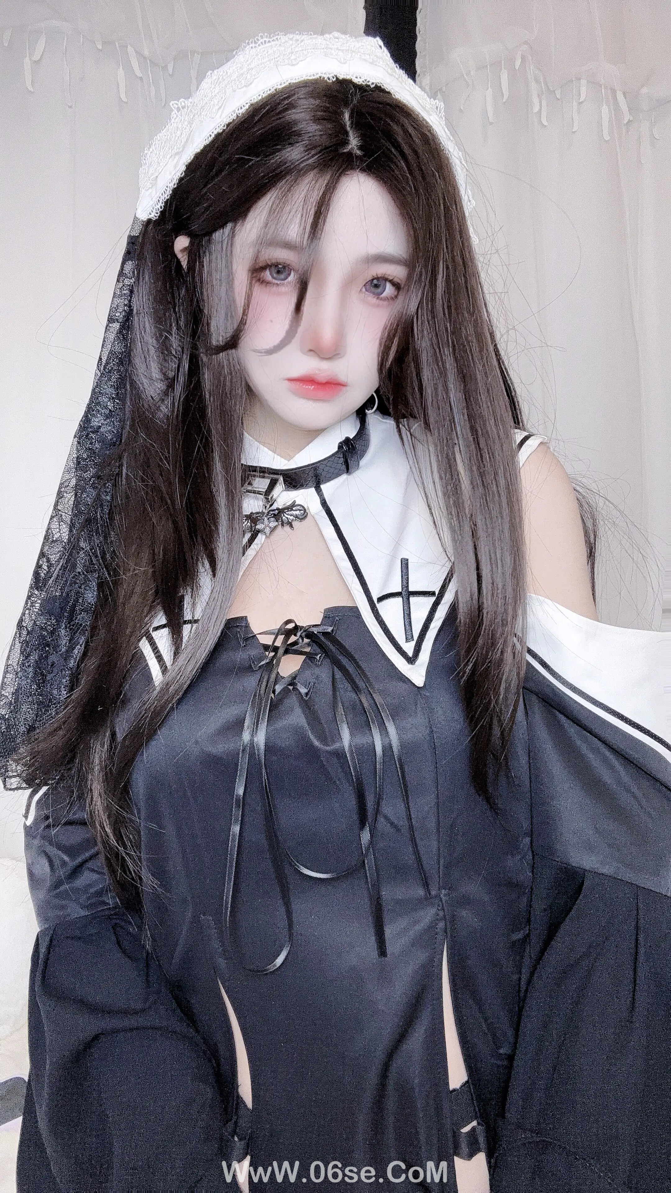 图片[21]-疯猫ss 修女自拍-六色网
