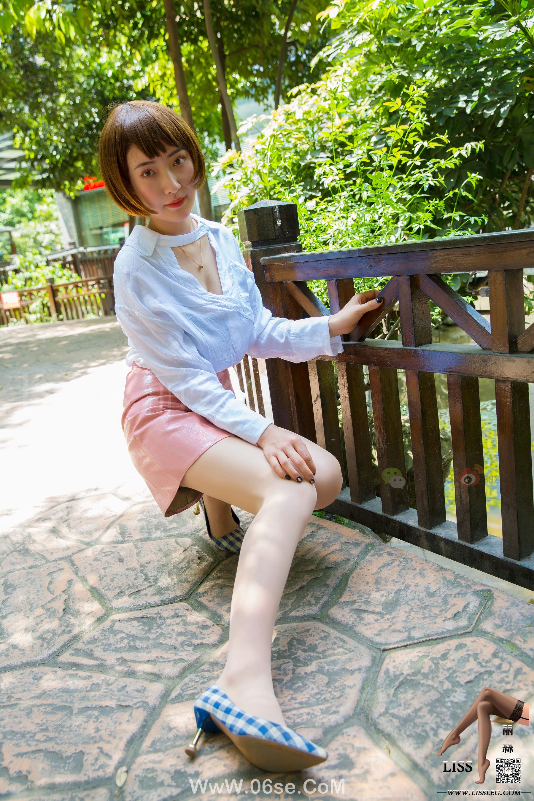 图片[23]-[丽丝映像GIRLISS] 《短发姑娘在小树林》 [81P]-六色网