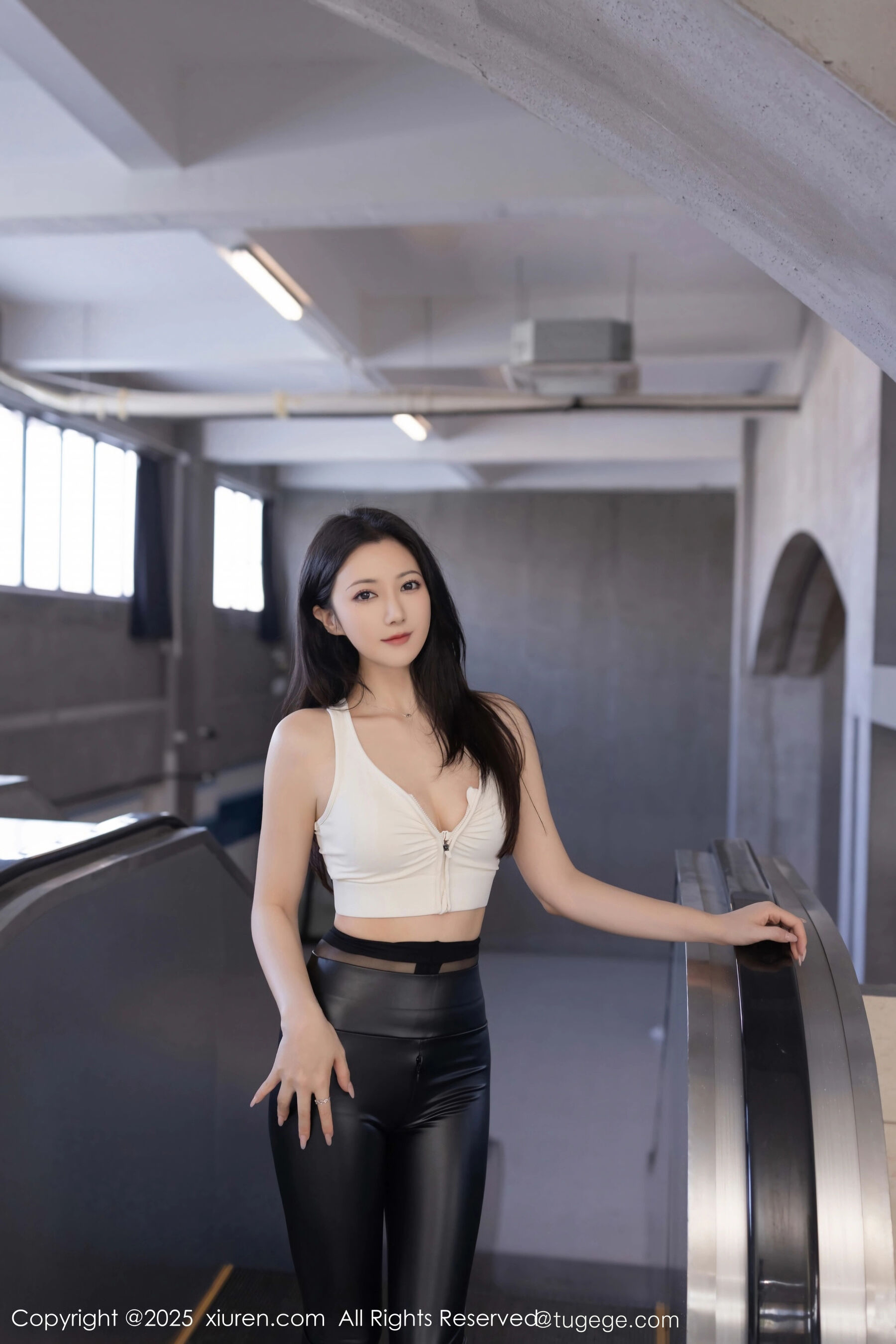 图片[26]-秀人网 – NO.11021 – 鱼子酱Fish [75P]-六色网