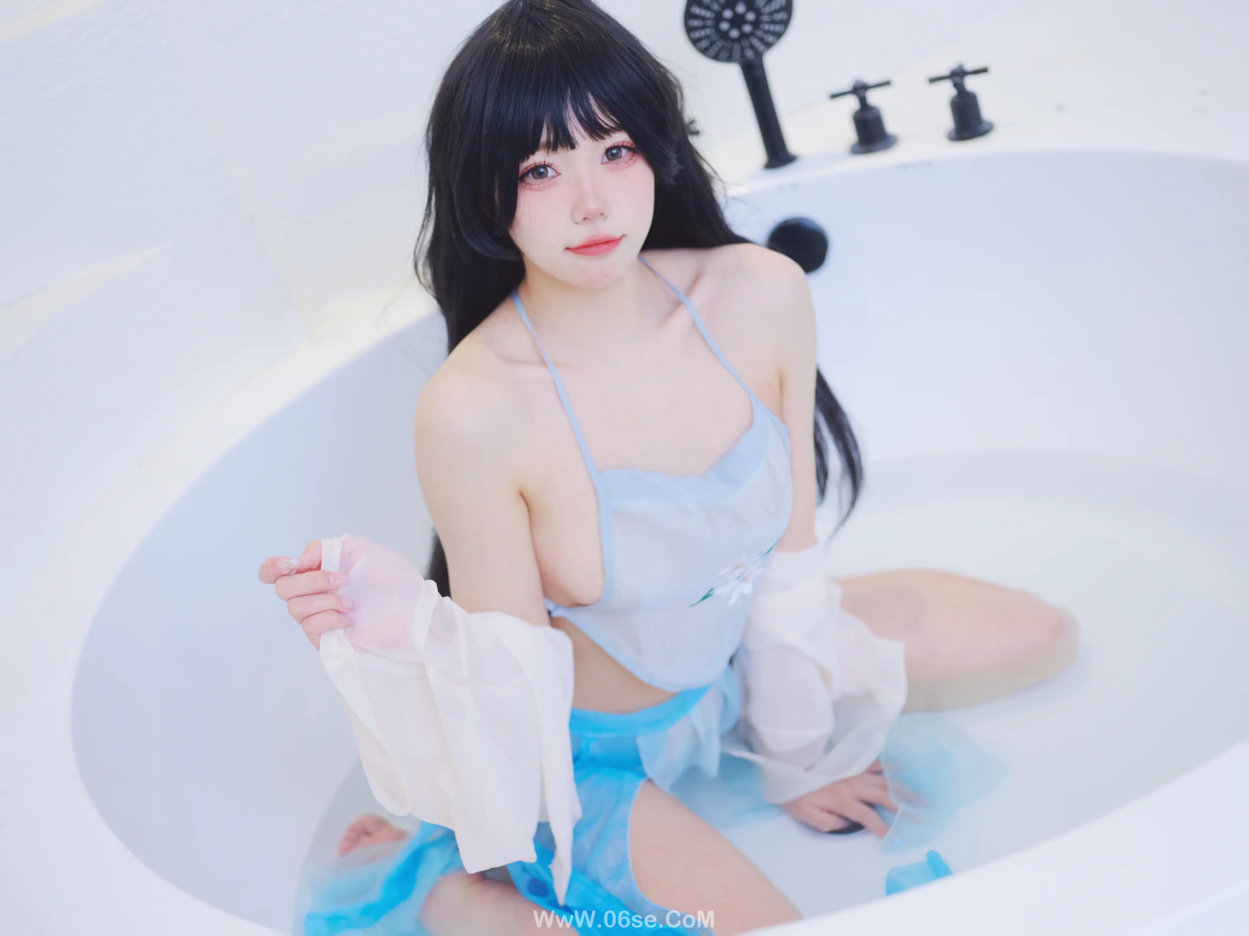 图片[10]-咬一口兔娘 古风情趣三套-六色网