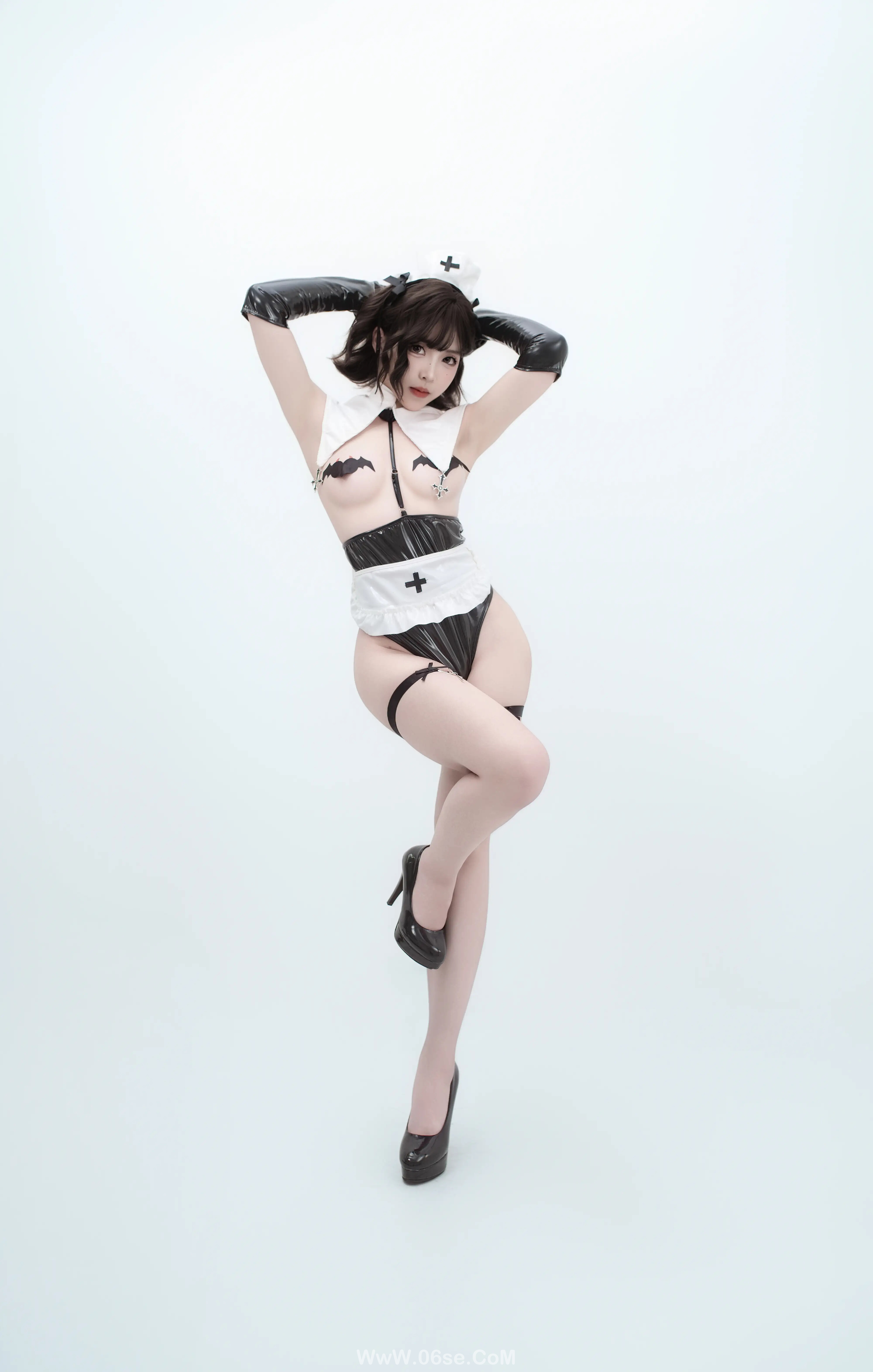 图片[24]-Bangni邦尼 – 武装修女-六色网