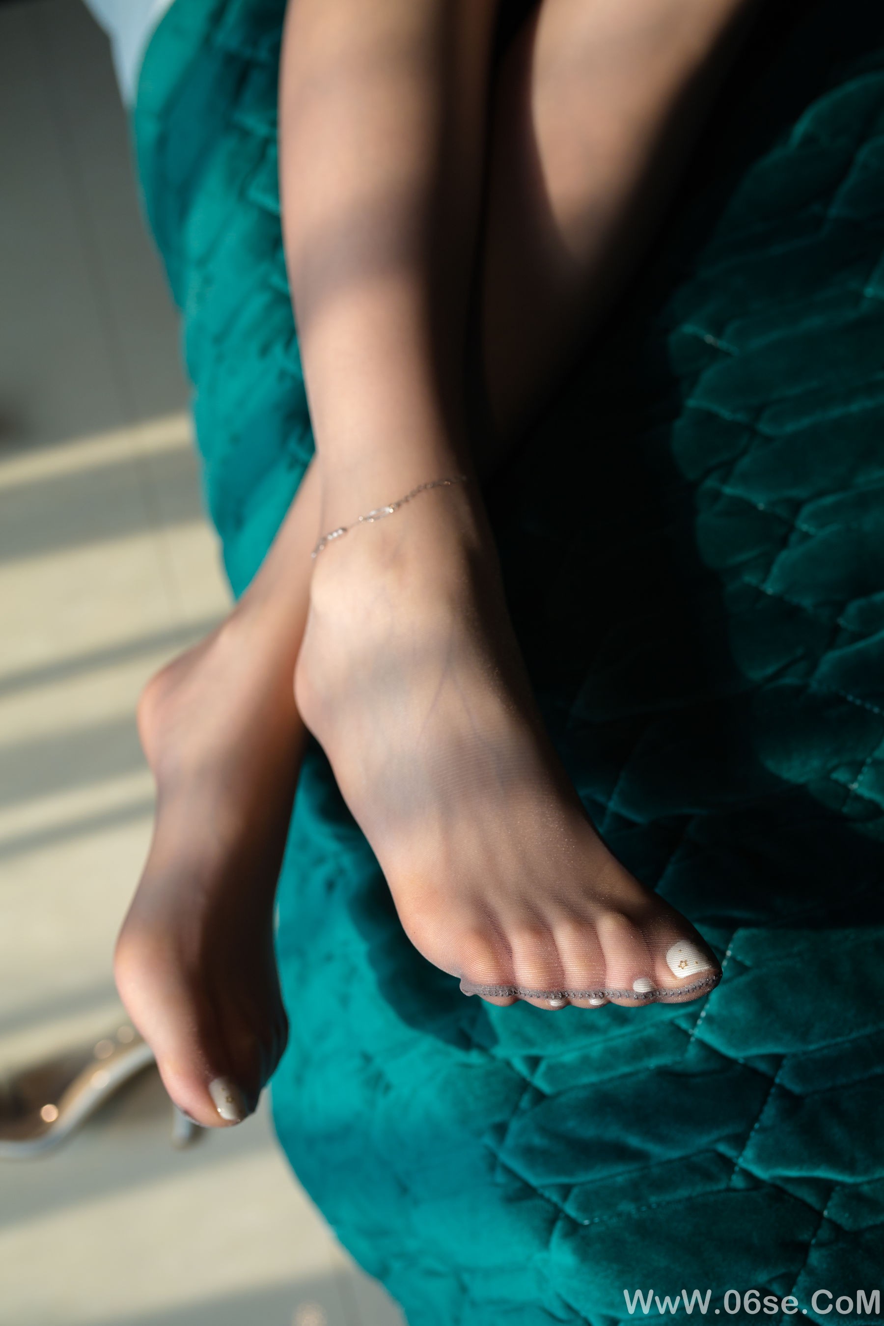 图片[59]-Sia不吃鱼 – OL丝袜情 [146P]-六色网