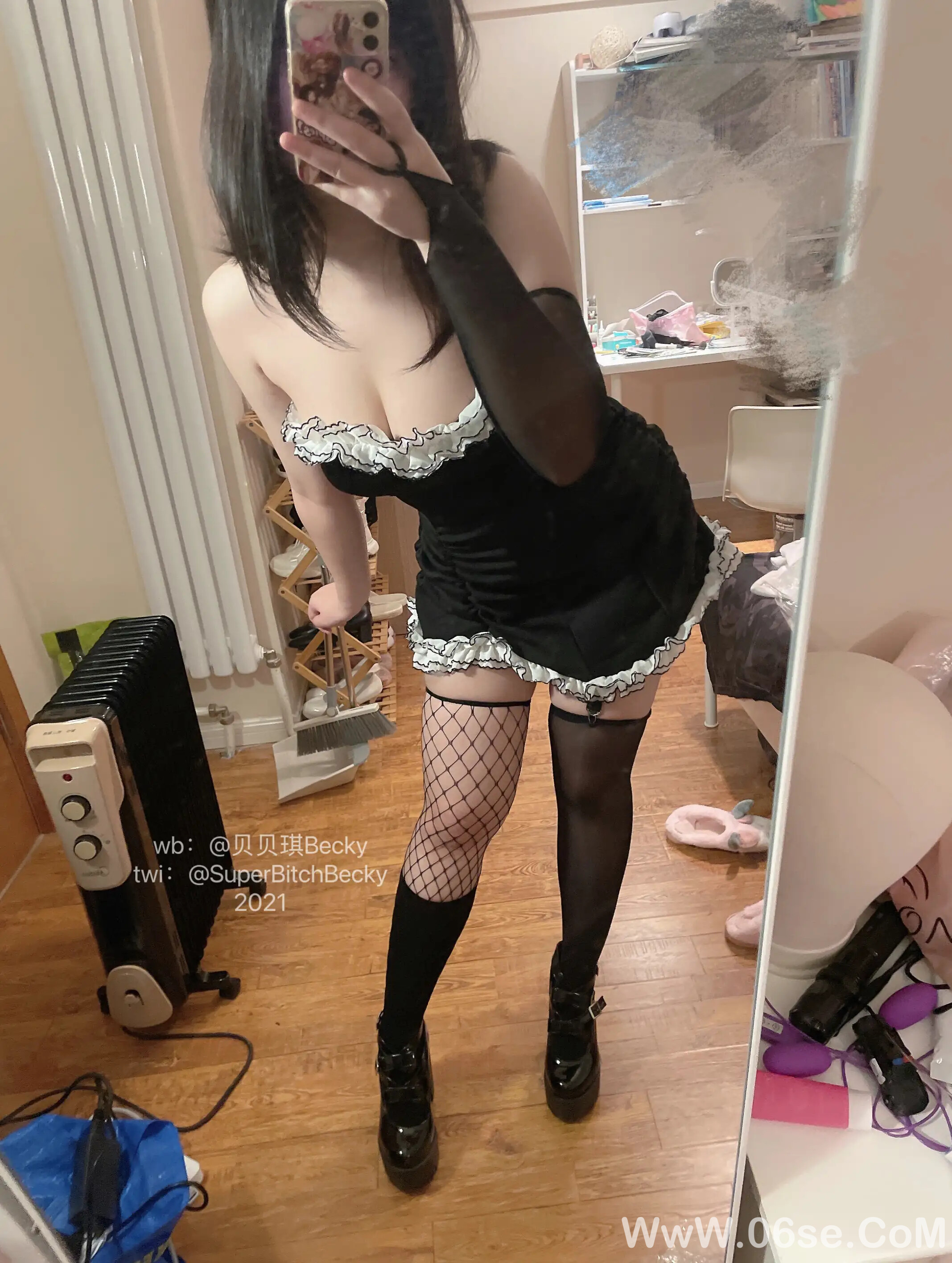 图片[36]-贝贝琪Becky – 对镜黑发辣妹-六色网