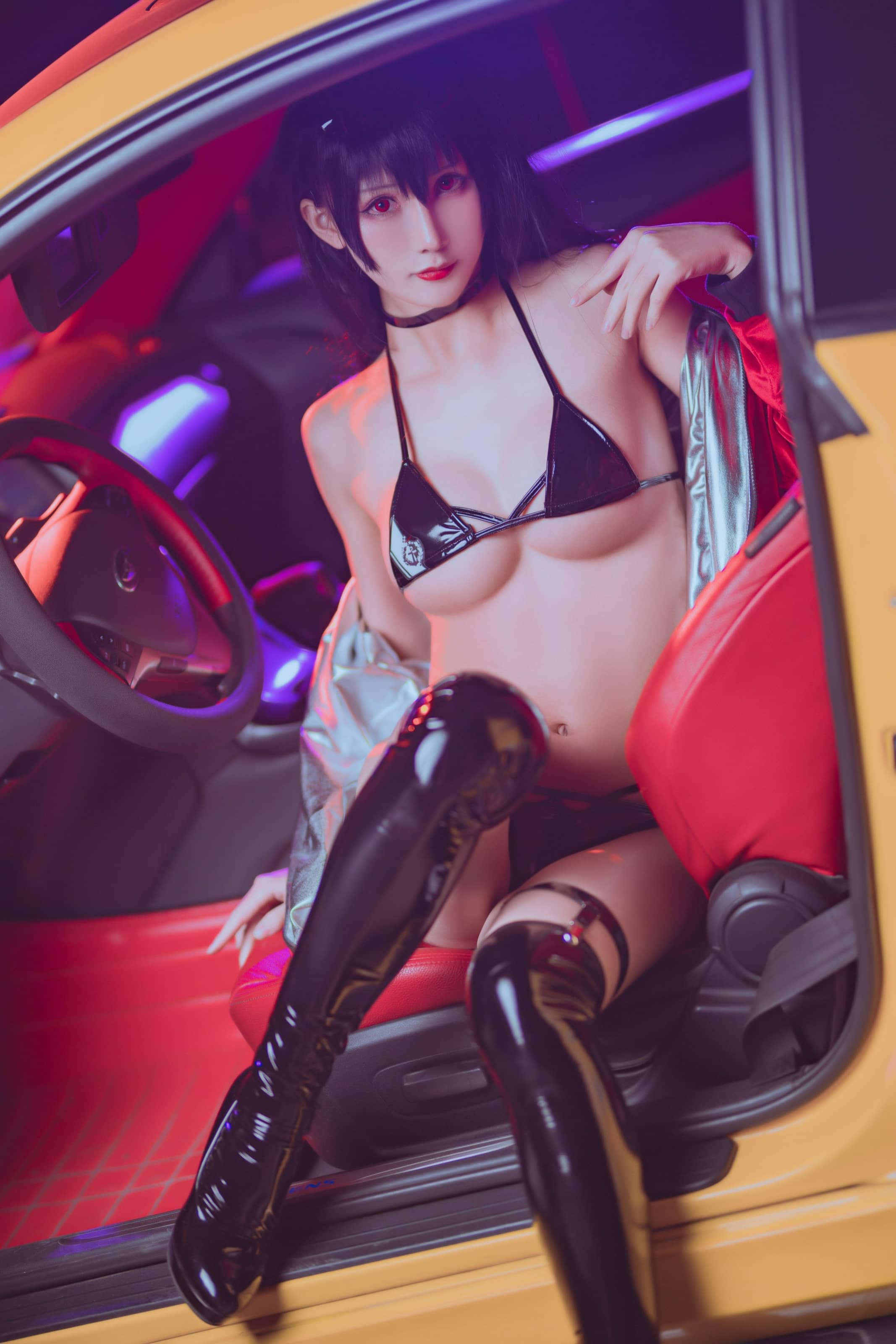 – 大凤机车服 [18P]
