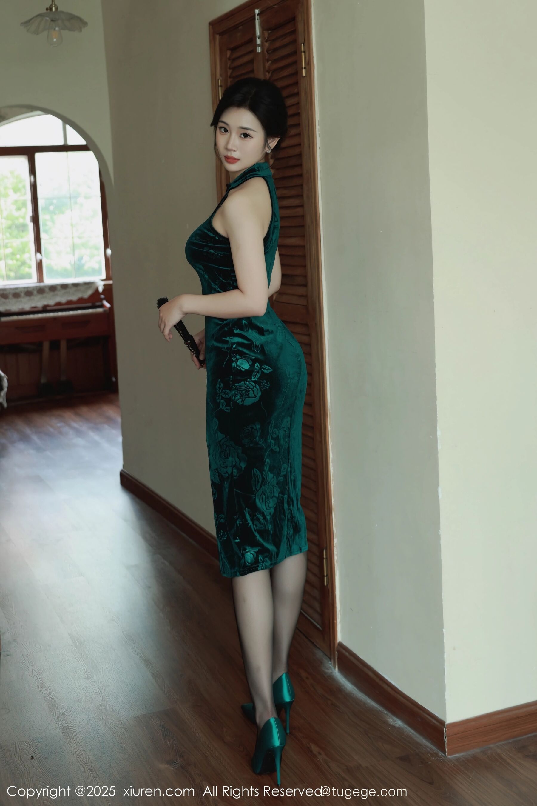 图片[4]-秀人网 – NO.10962 – 南乔 [73P]-六色网