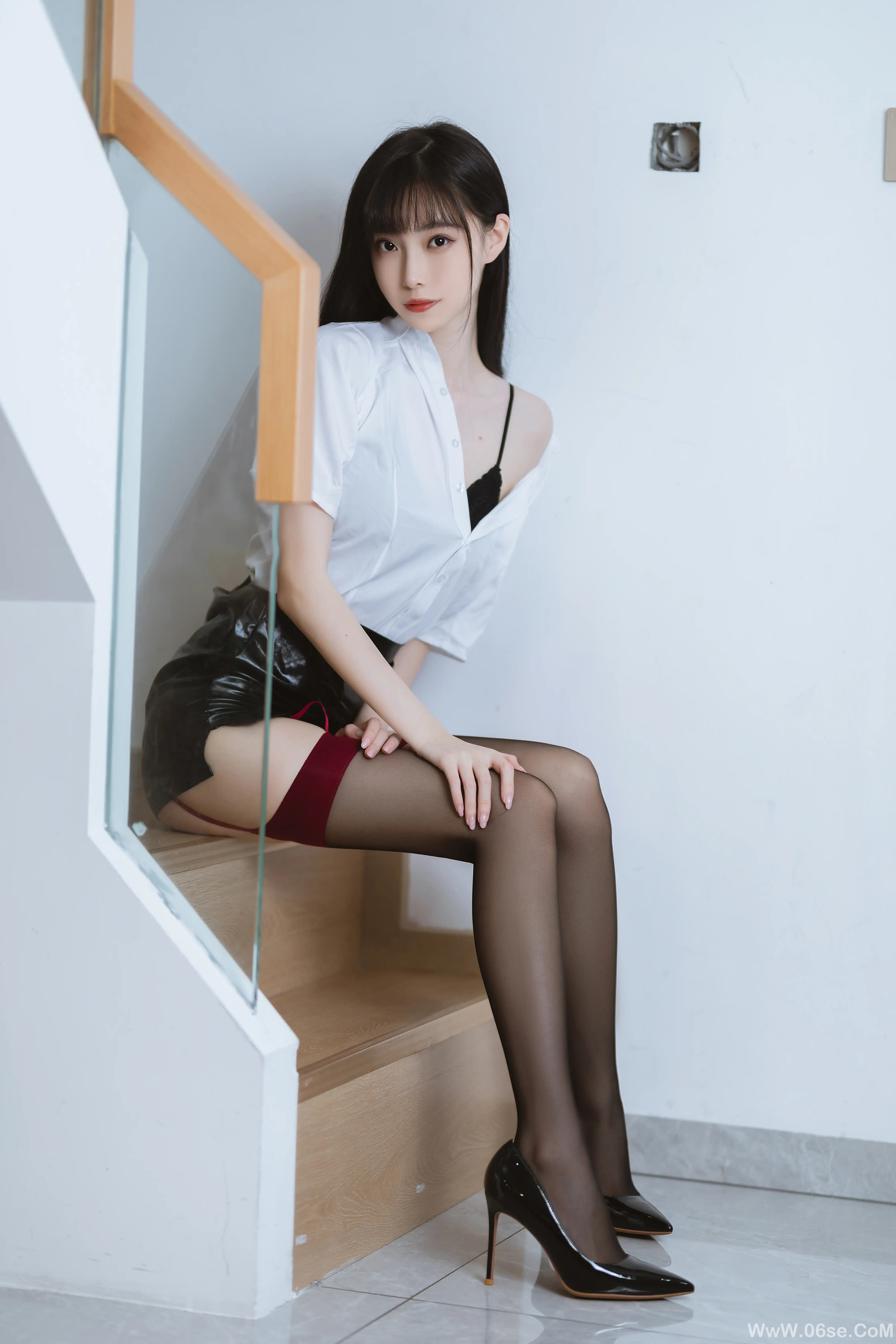 图片[3]-许岚LAN 黑丝皮裙OL-六色网