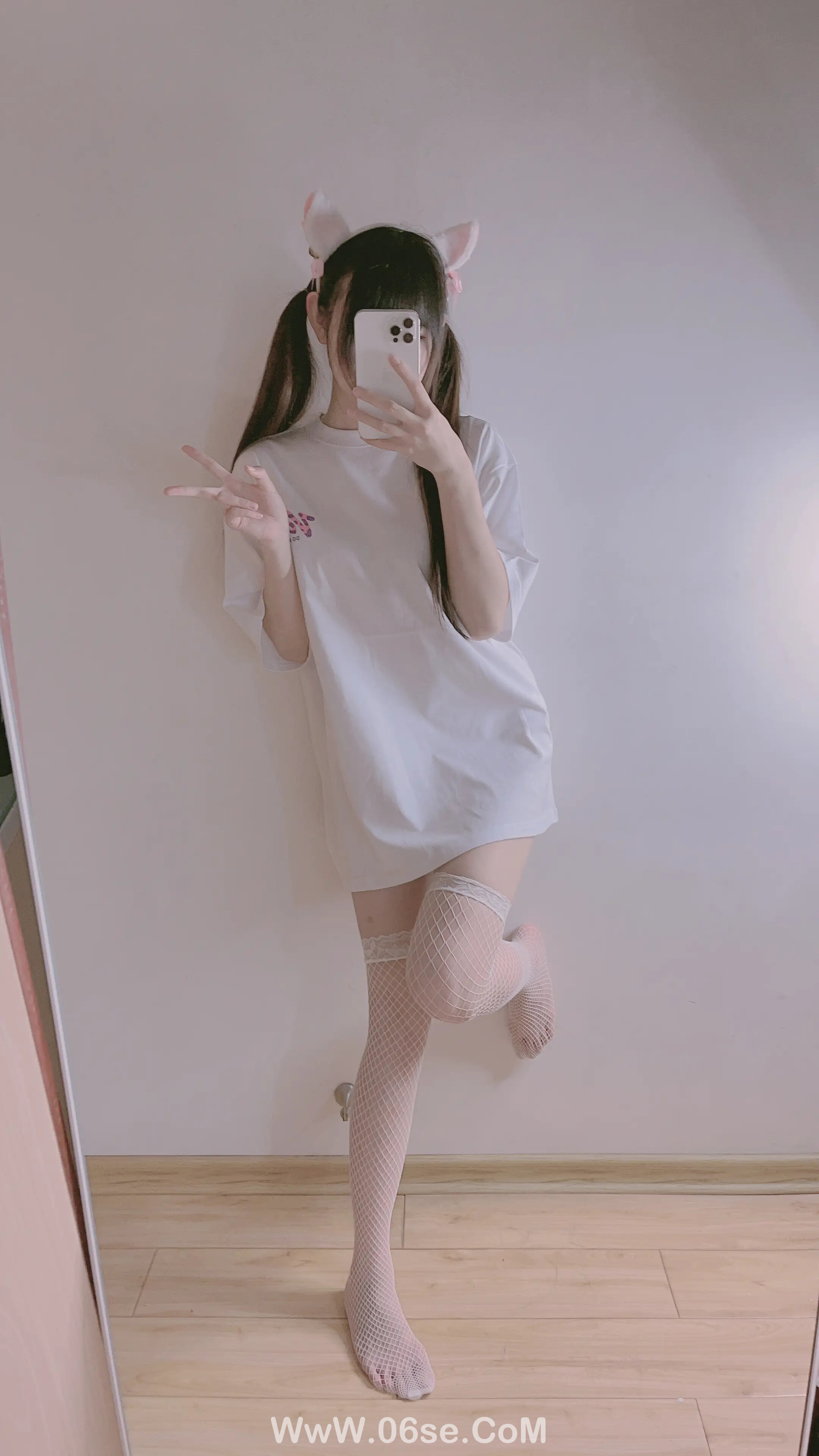 图片[231]-miko酱ww 自拍系列mikoの白丝01-六色网
