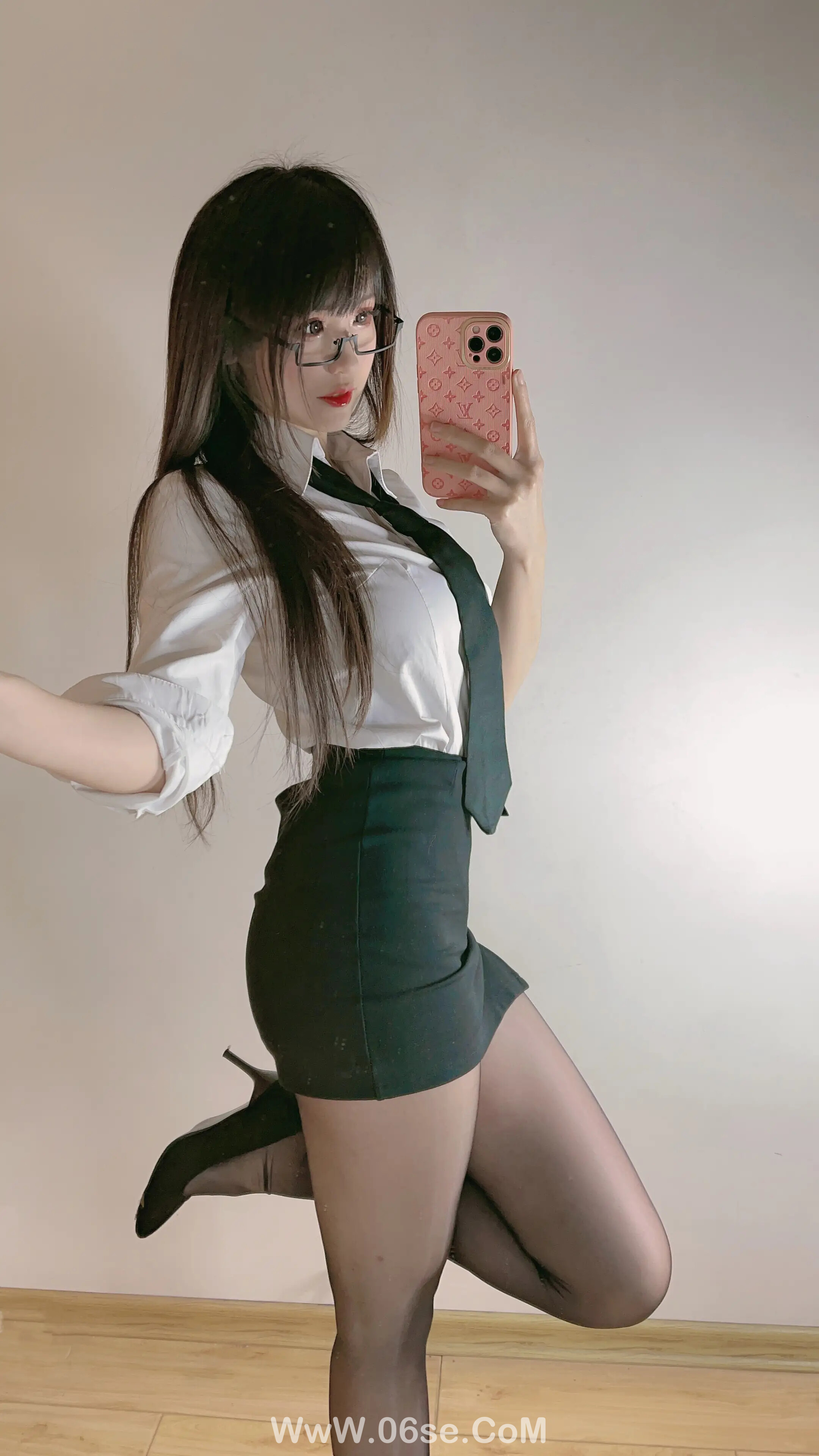 图片[118]-miko酱ww 自拍系列mikoの黑丝02-六色网