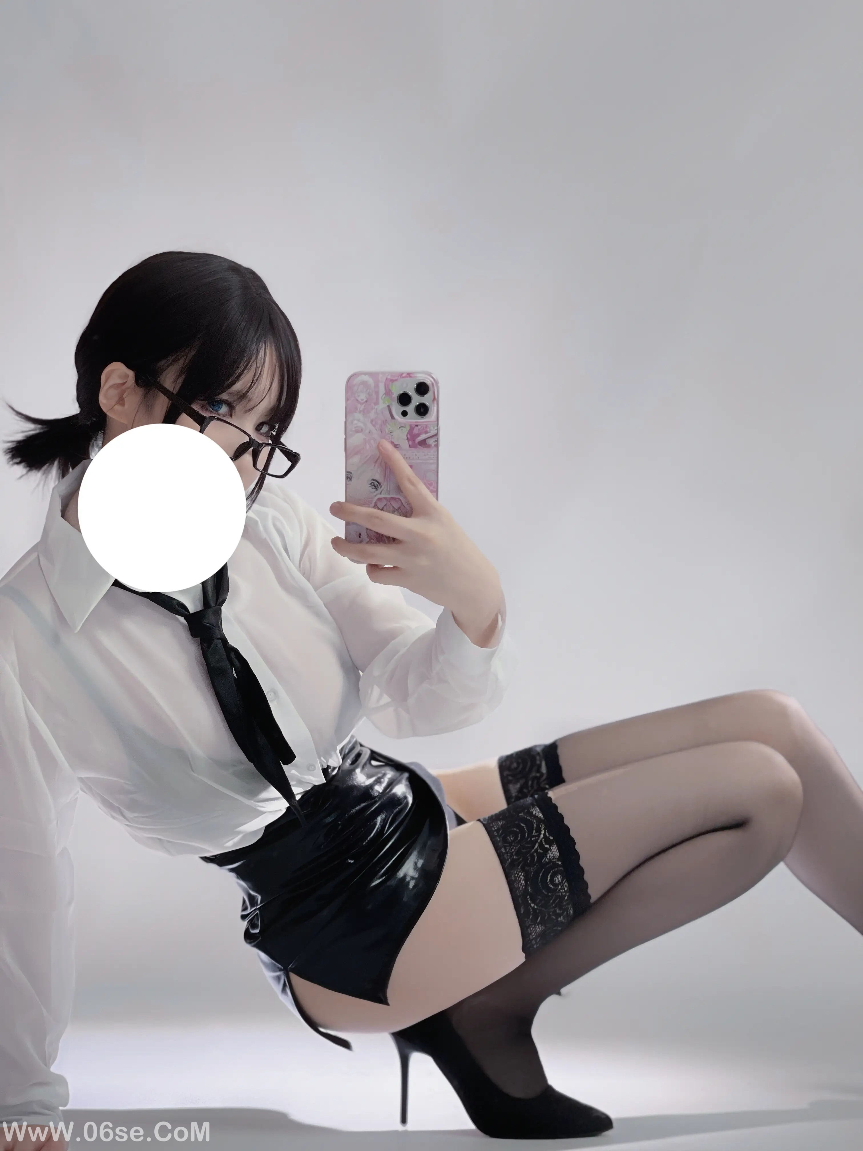 图片[27]-幼愛youmeko 黑丝眼镜ol-六色网