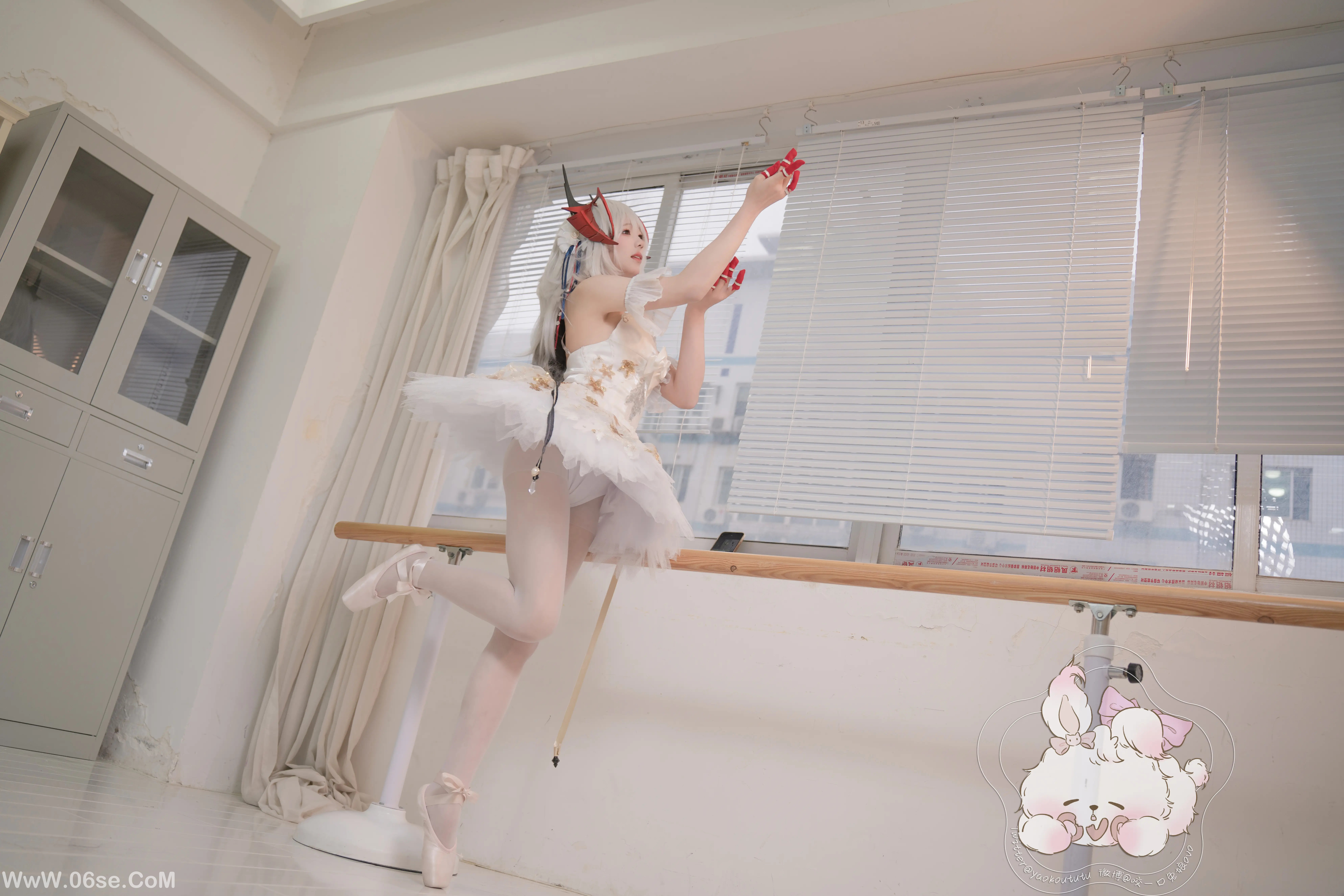 图片[3]-咬一口兔娘_四月订阅『w天鹅之舞』-六色网