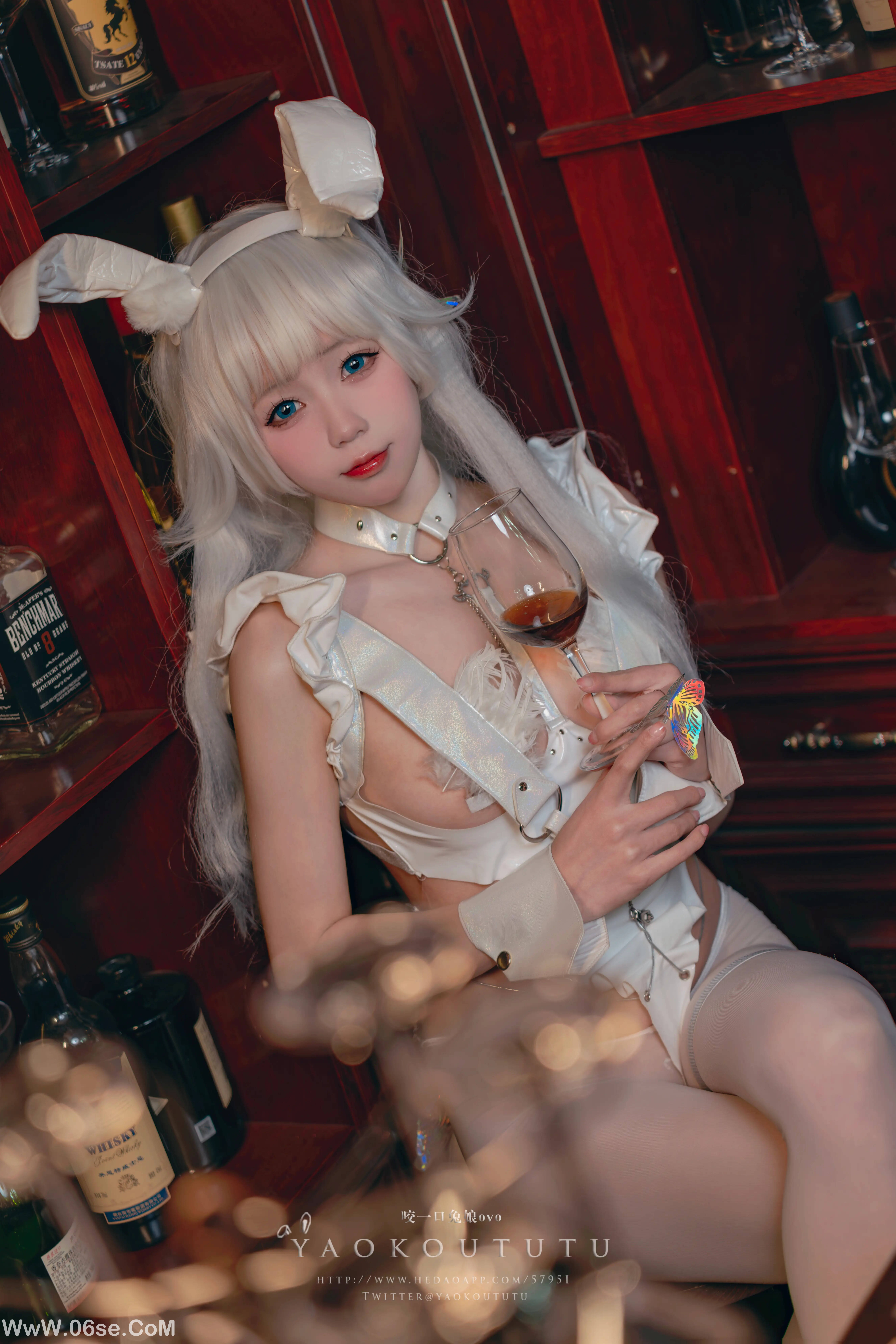 图片[4]-咬一口兔娘 恶毒酒吧-六色网