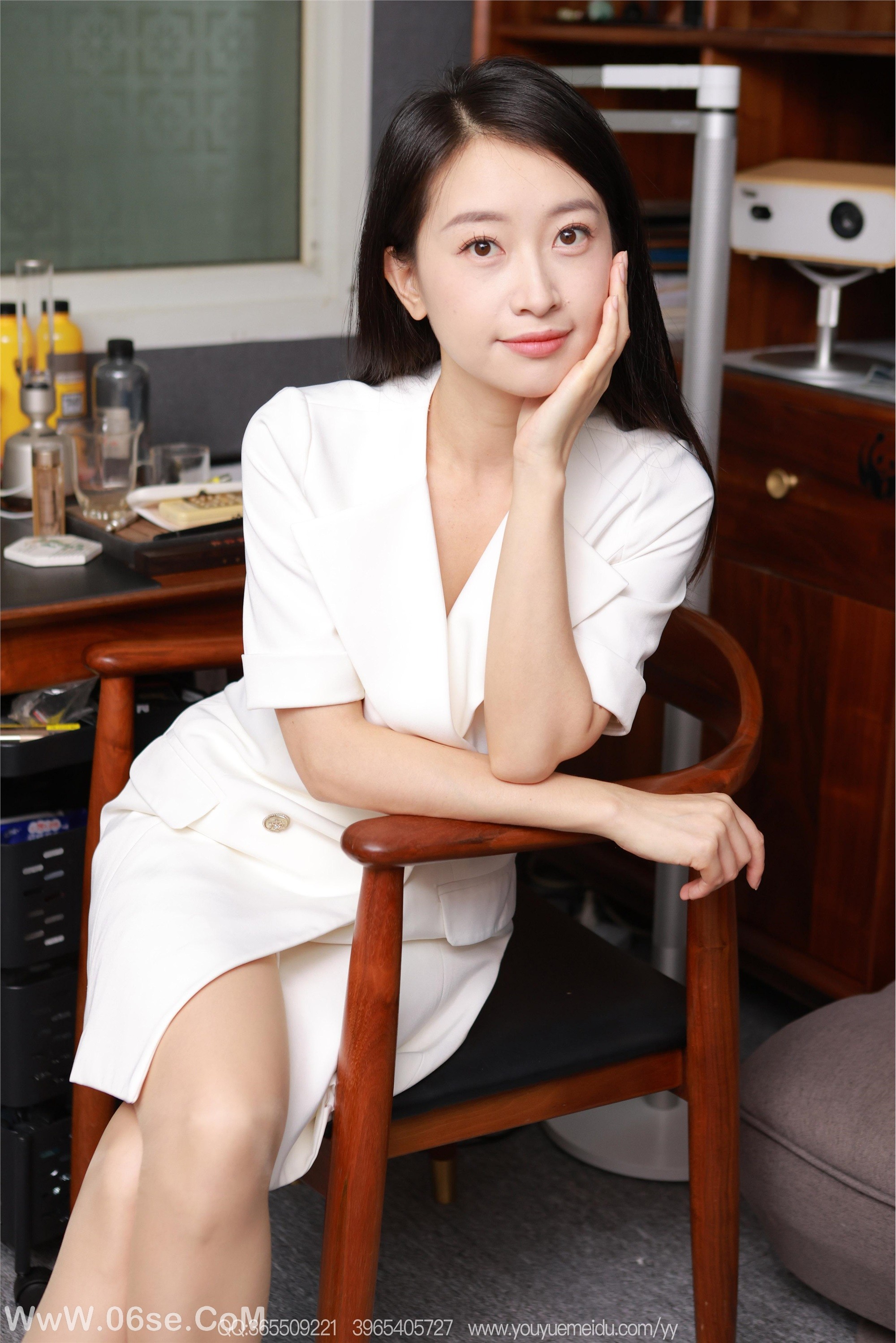 图片[14]-IESS异思趣向 2025.10.10 丝享家 2181 小婕白衣天使[88P]-六色网