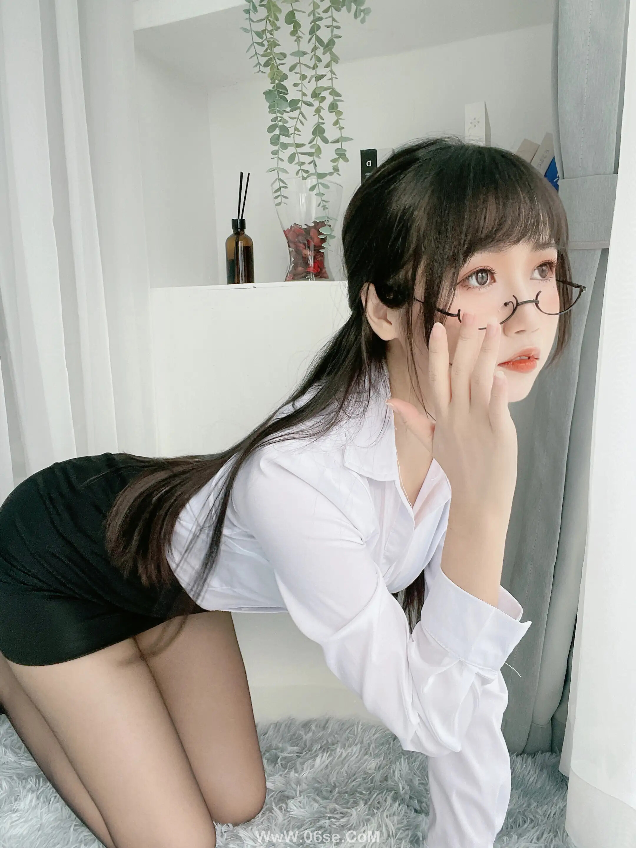 图片[4]-不呆猫 – 黑丝包臀OL-六色网