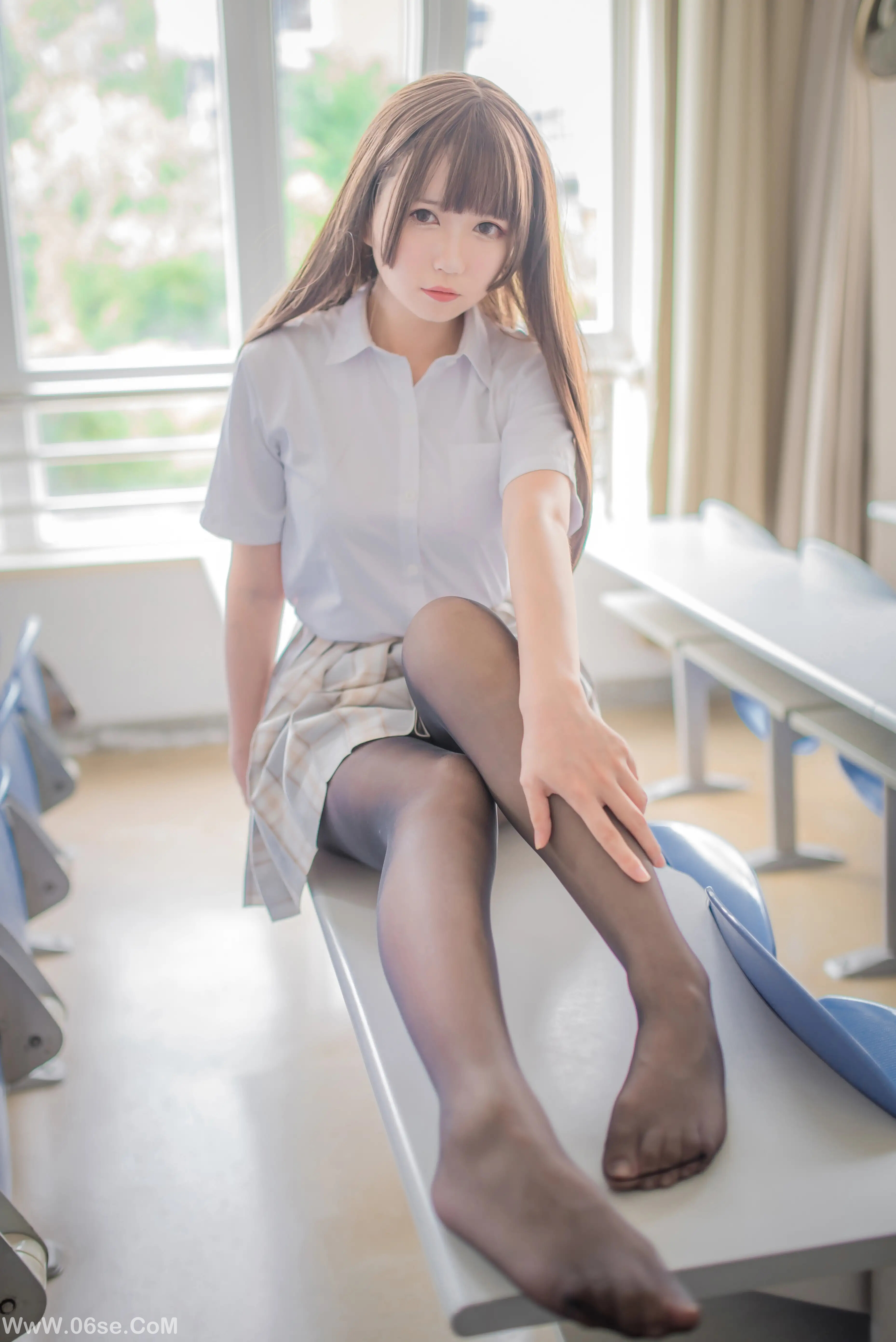 图片[18]-白金Saki – 制服黑丝-六色网