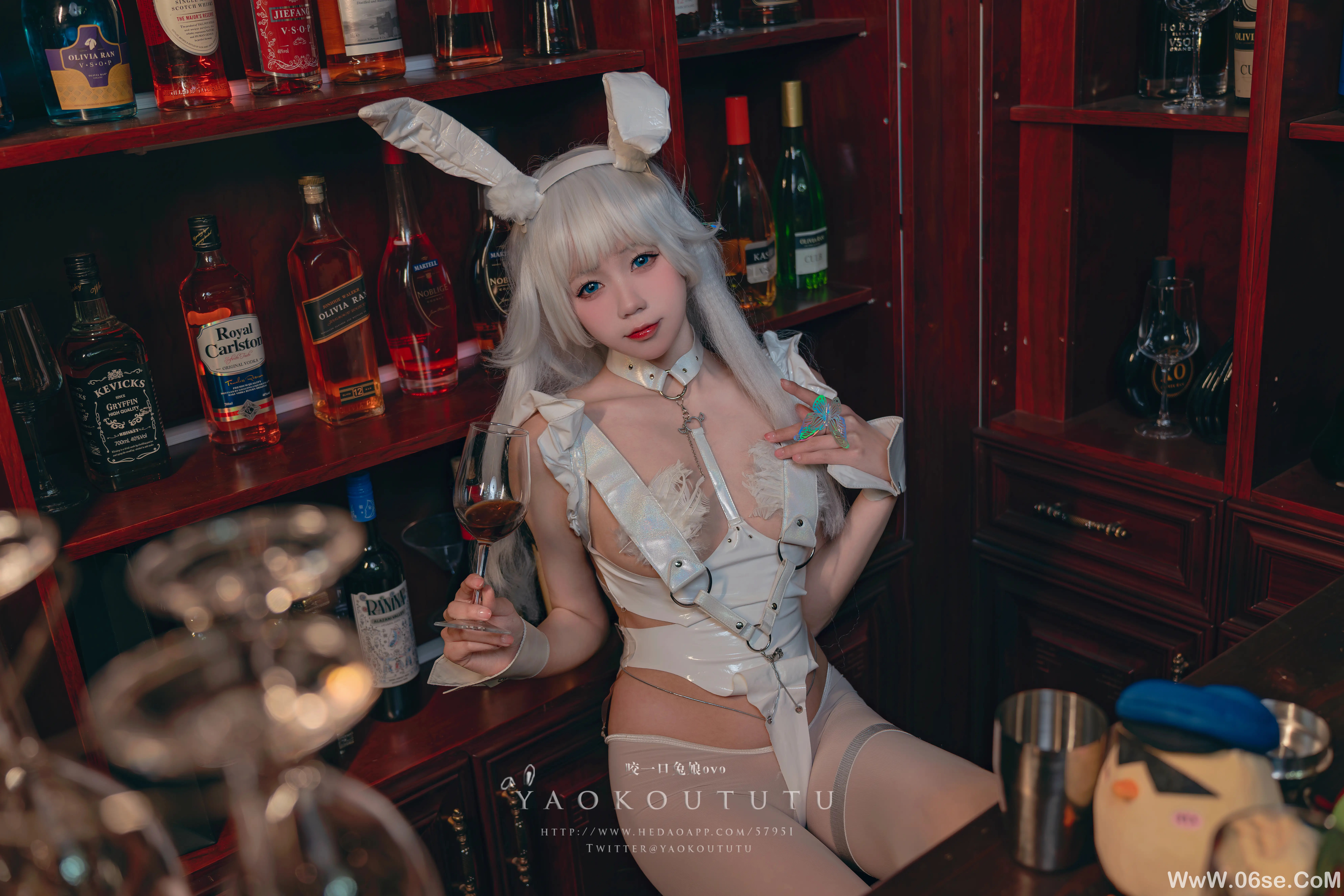 图片[10]-咬一口兔娘 恶毒酒吧-六色网