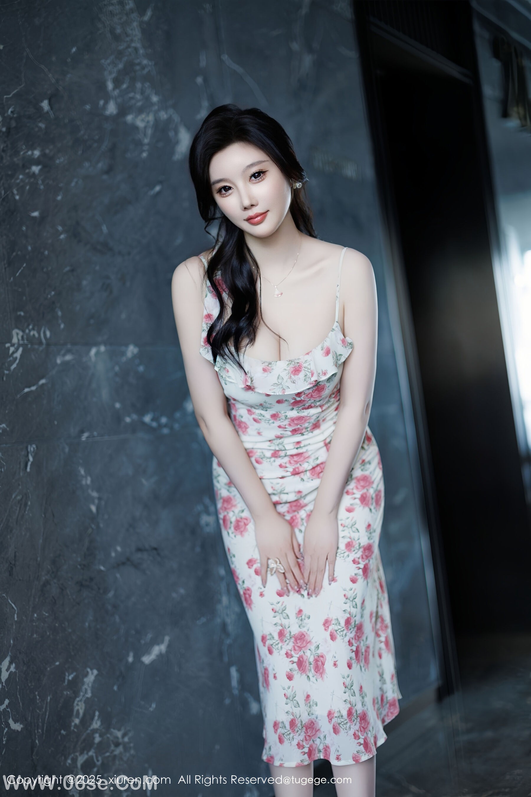 图片[2]-秀人网 – NO.10977 – 杨晨晨 [93P]-六色网