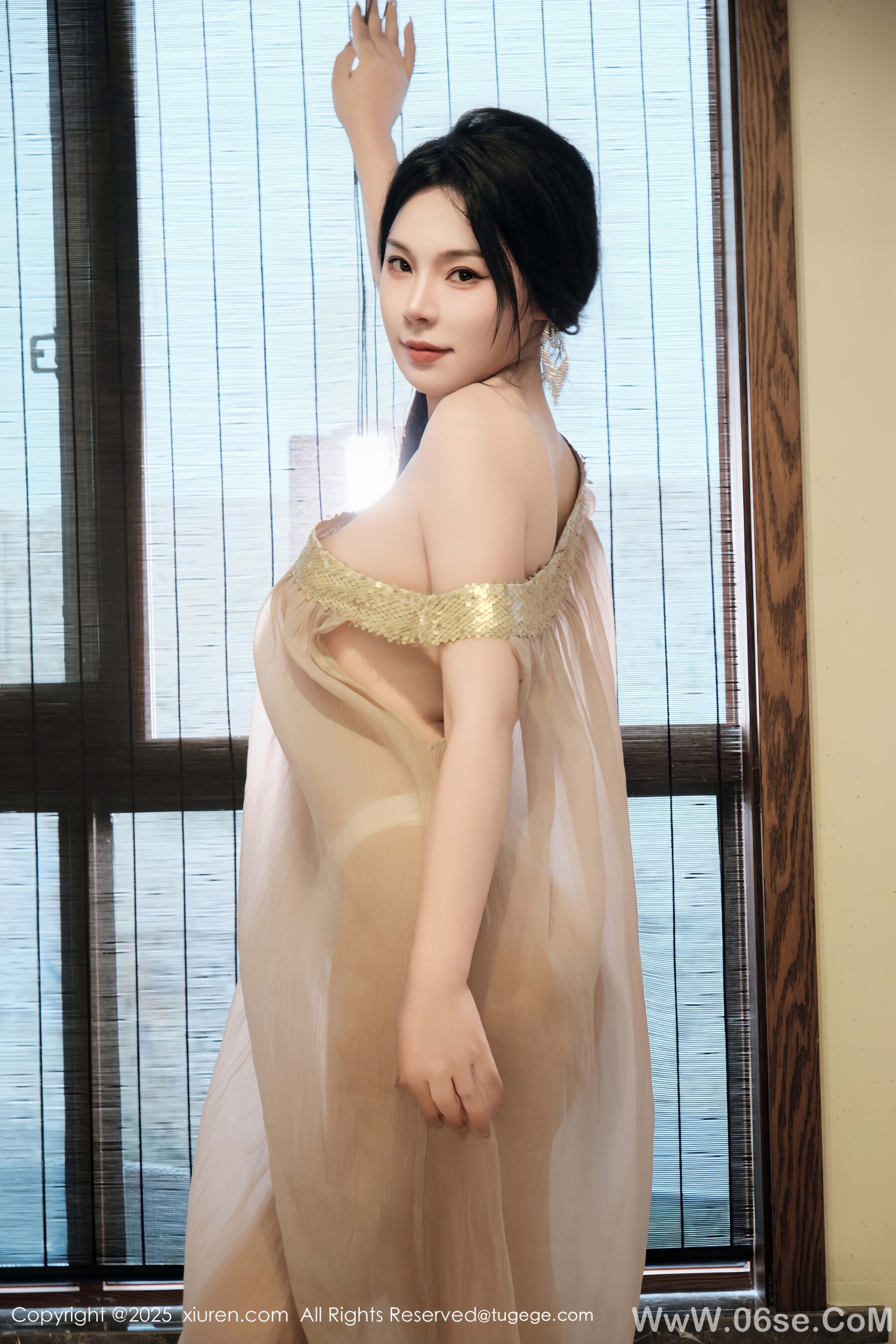 图片[12]-[Xiuren秀人网] 2025.07.03 NO.10500 麦田[51P]-六色网