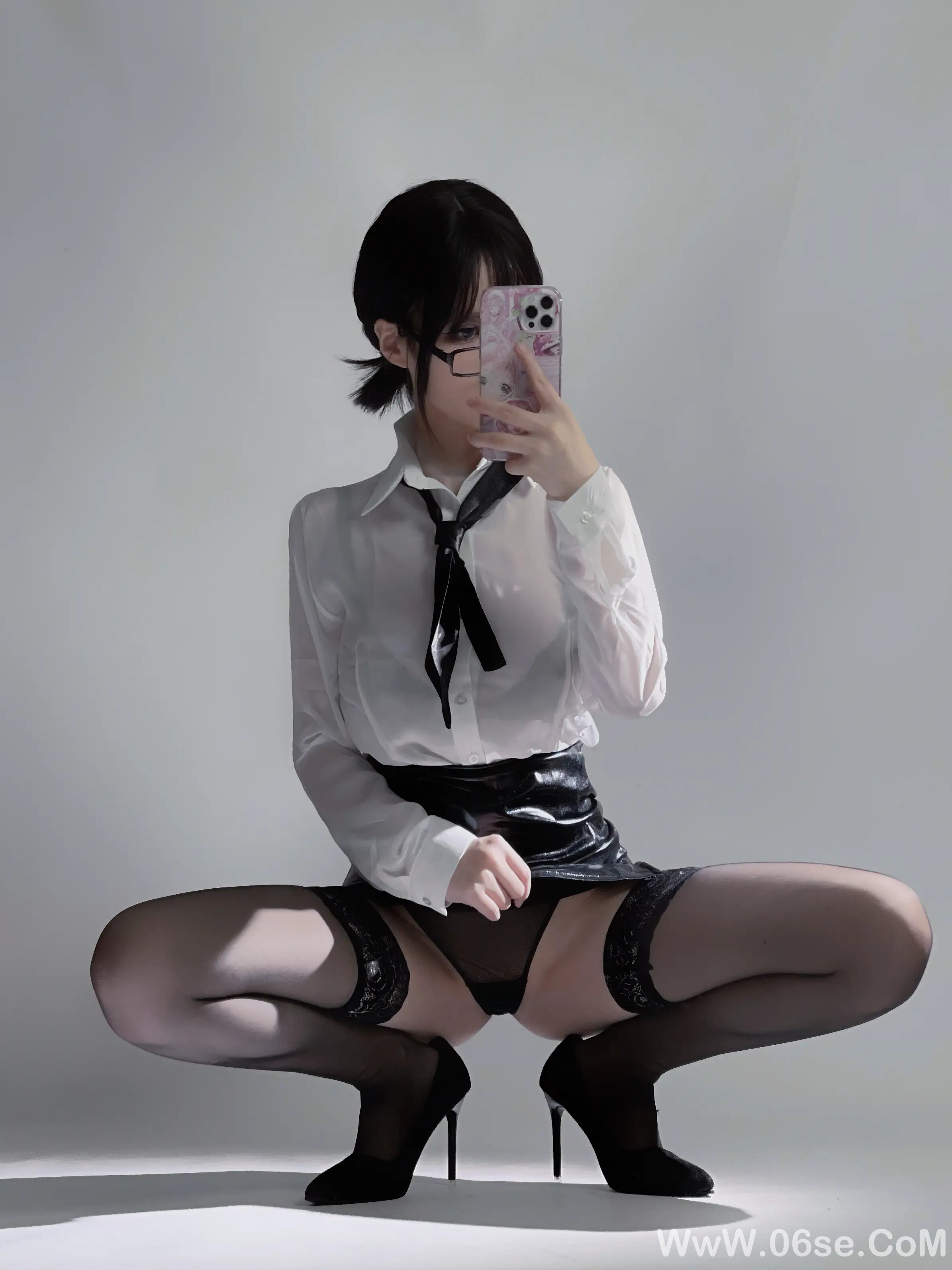 图片[12]-幼愛youmeko 黑丝眼镜ol-六色网