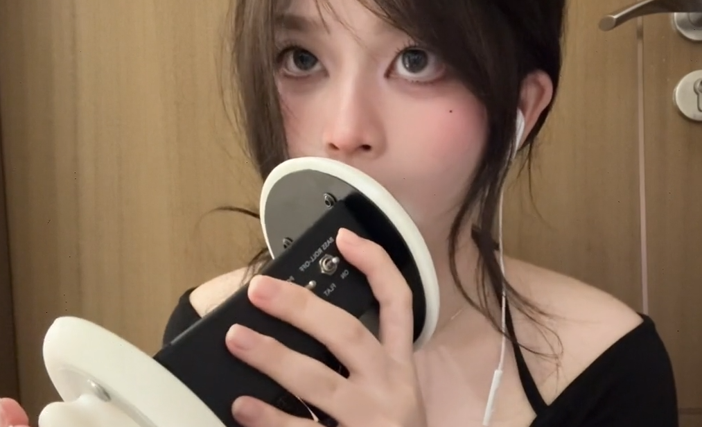 【在线播放】椰椰拿铁助眠 咬耳朵天鹅-asmr小喵