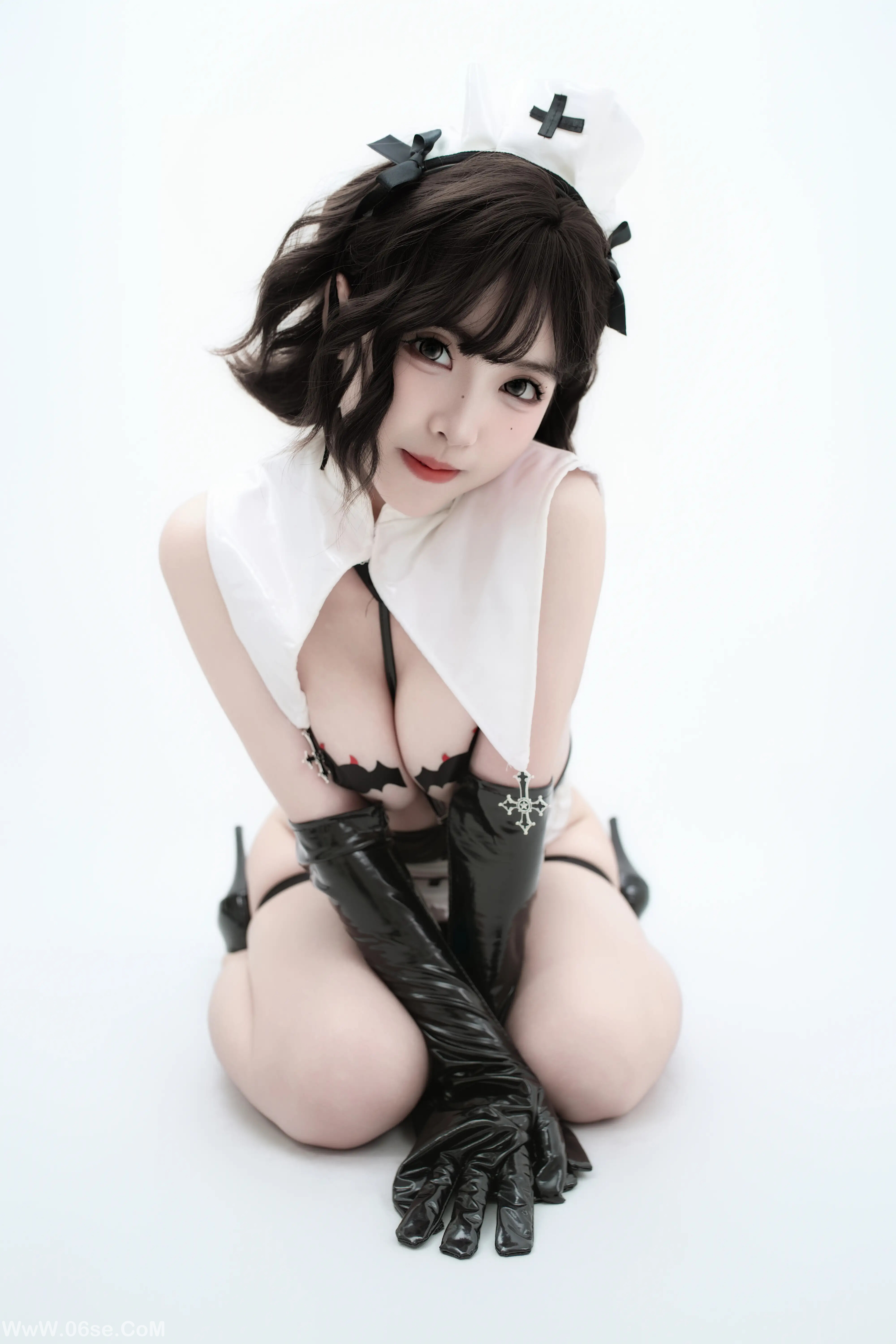 图片[59]-Bangni邦尼 – 武装修女-六色网