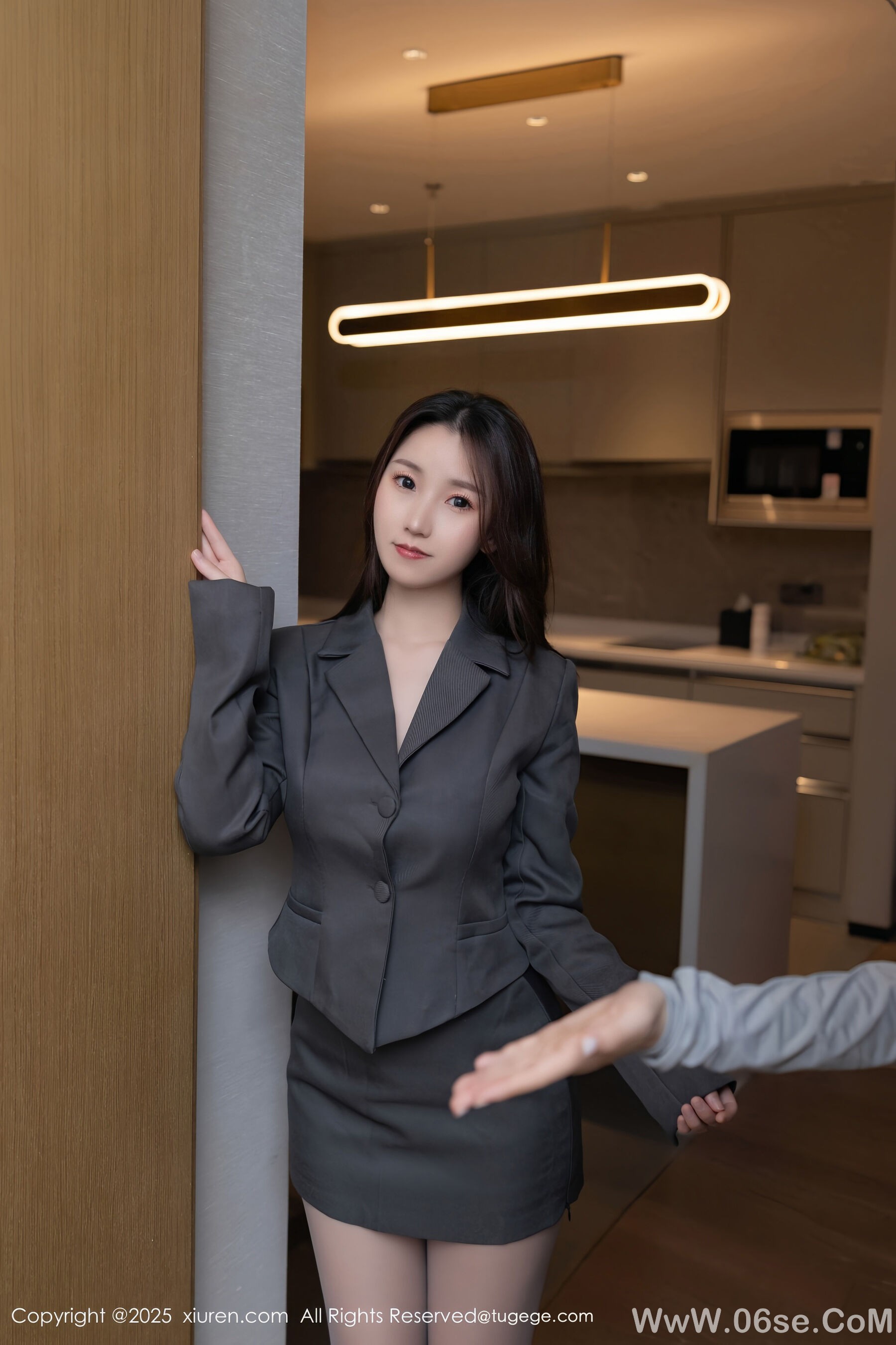 图片[12]-[Xiuren秀人网] 2025.07.02 NO.10497 杏子Yada[84P]-六色网