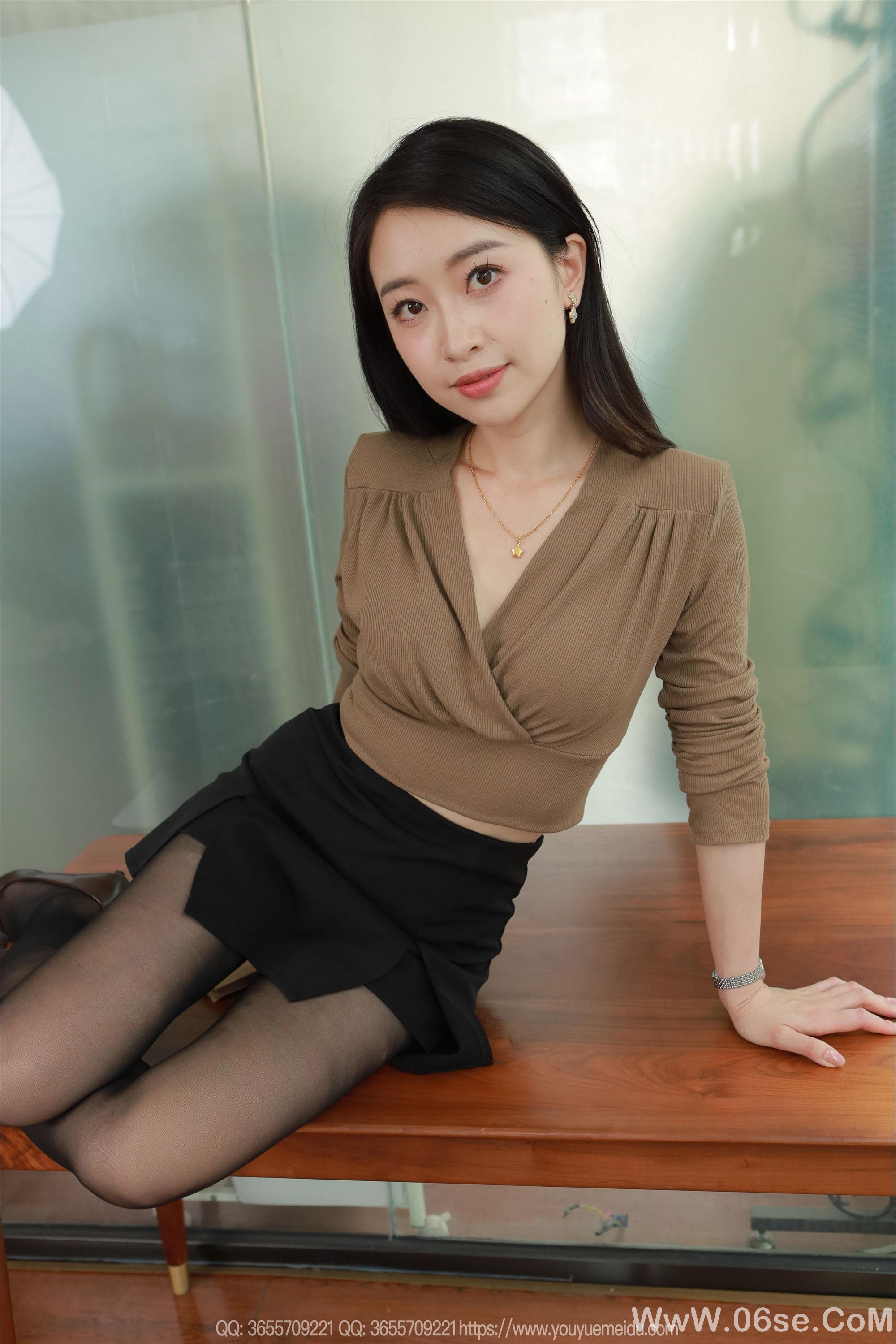 图片[18]-IESS异思趣向 2025.05.27 丝享家 2064 小婕黑丝俏佳人[98P] (1)-六色网