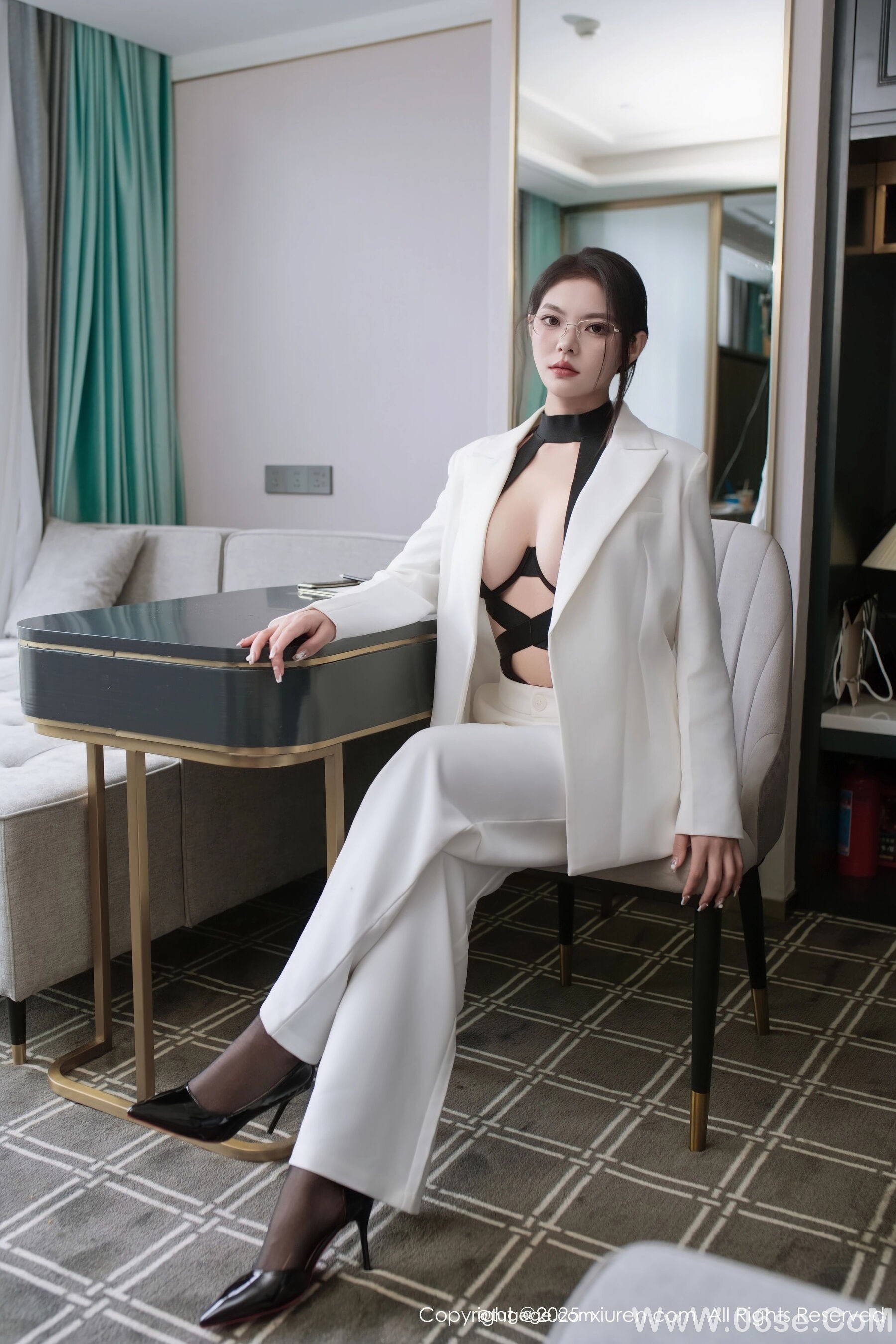 图片[5]-[Xiuren秀人网] 2025.06.26 NO.10464 冬安[95P]-六色网