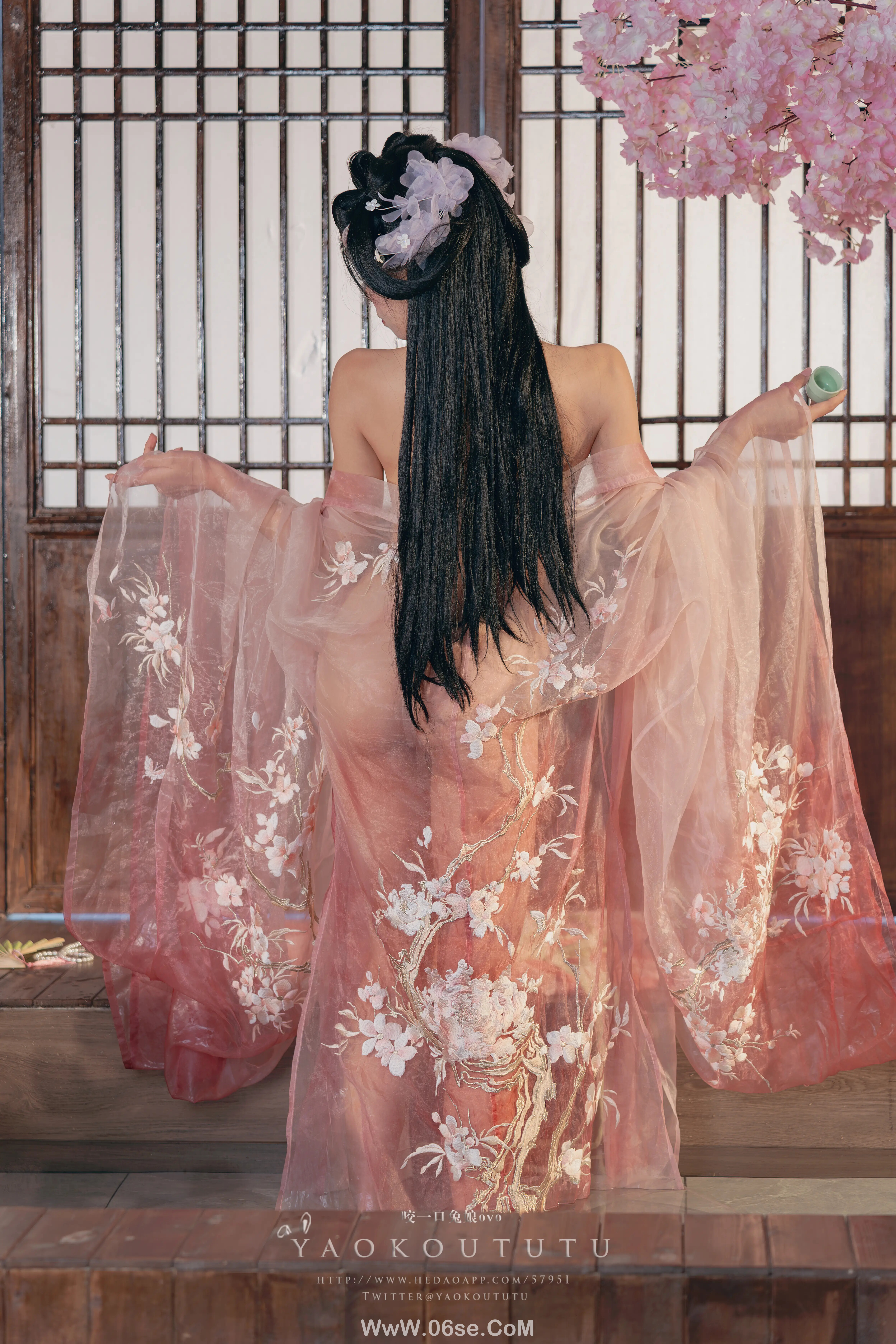 图片[24]-咬一口兔娘 游园惊梦-六色网