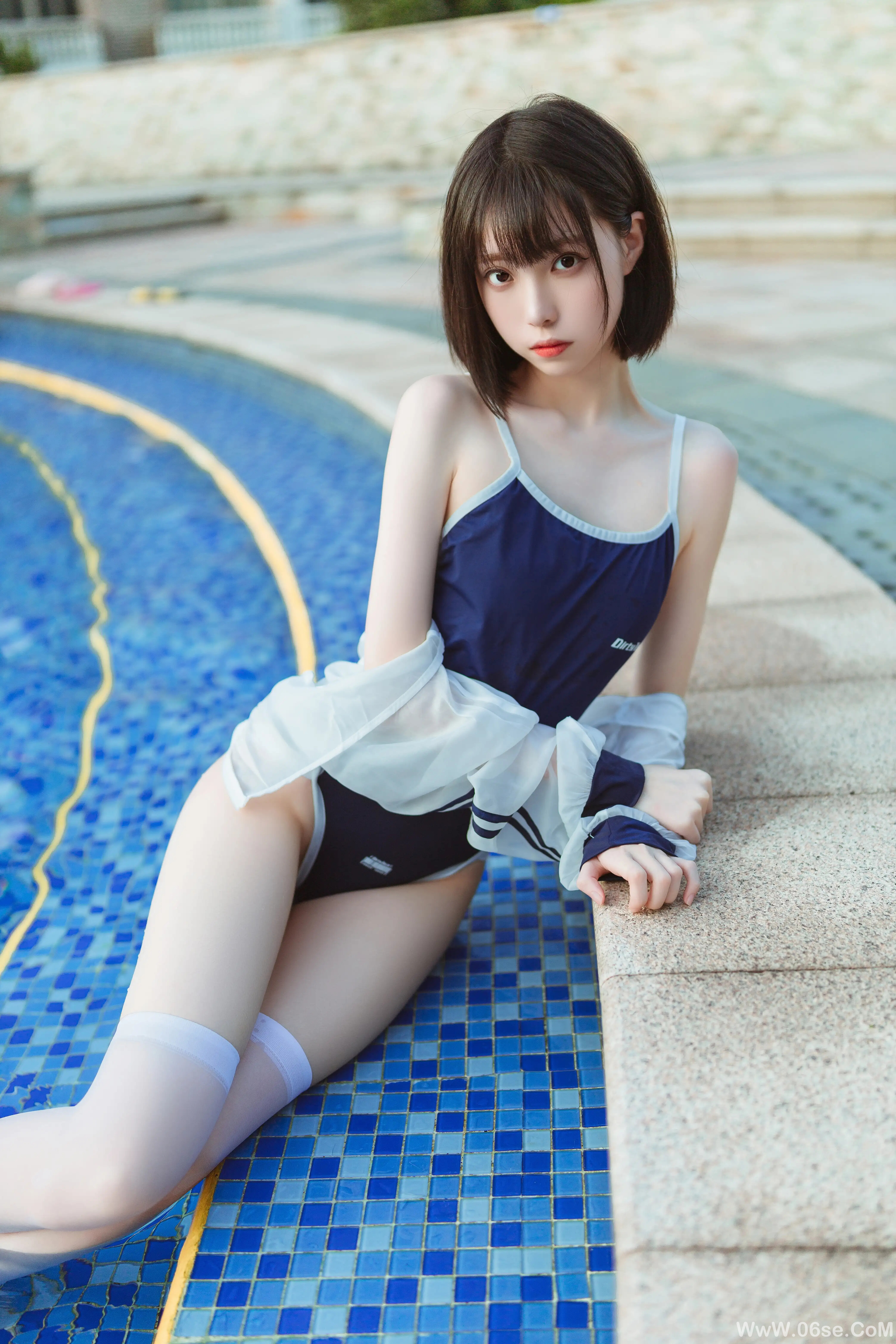 图片[19]-许岚LAN 泳池竟泳-六色网