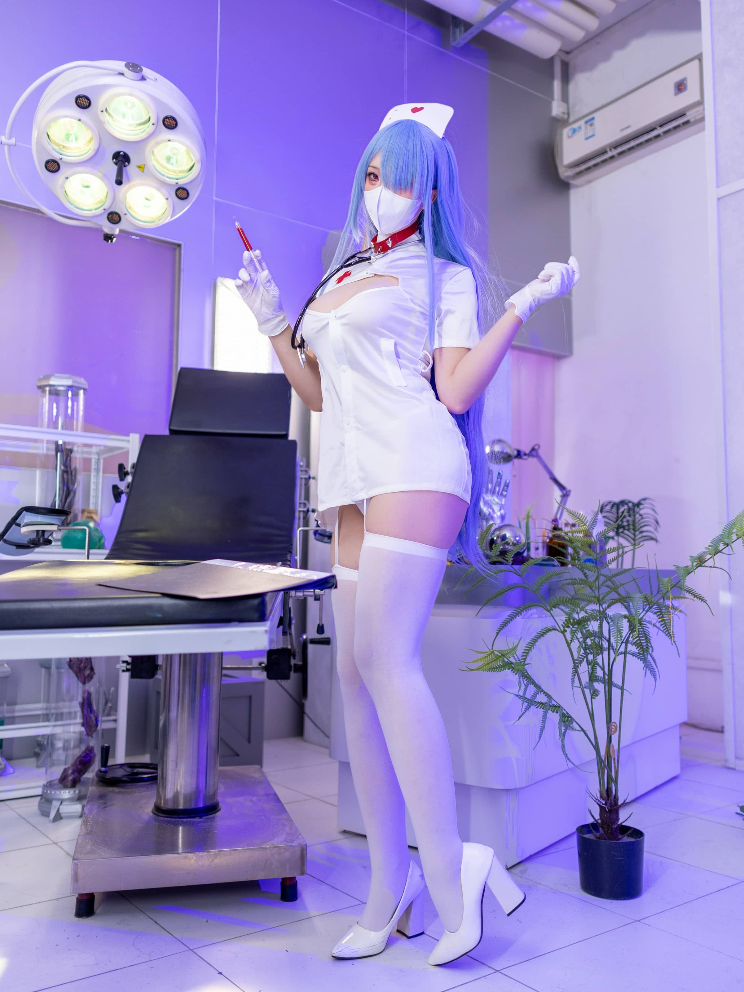 – 碧蓝航线 伏罗希洛夫护士 [25P 2V]