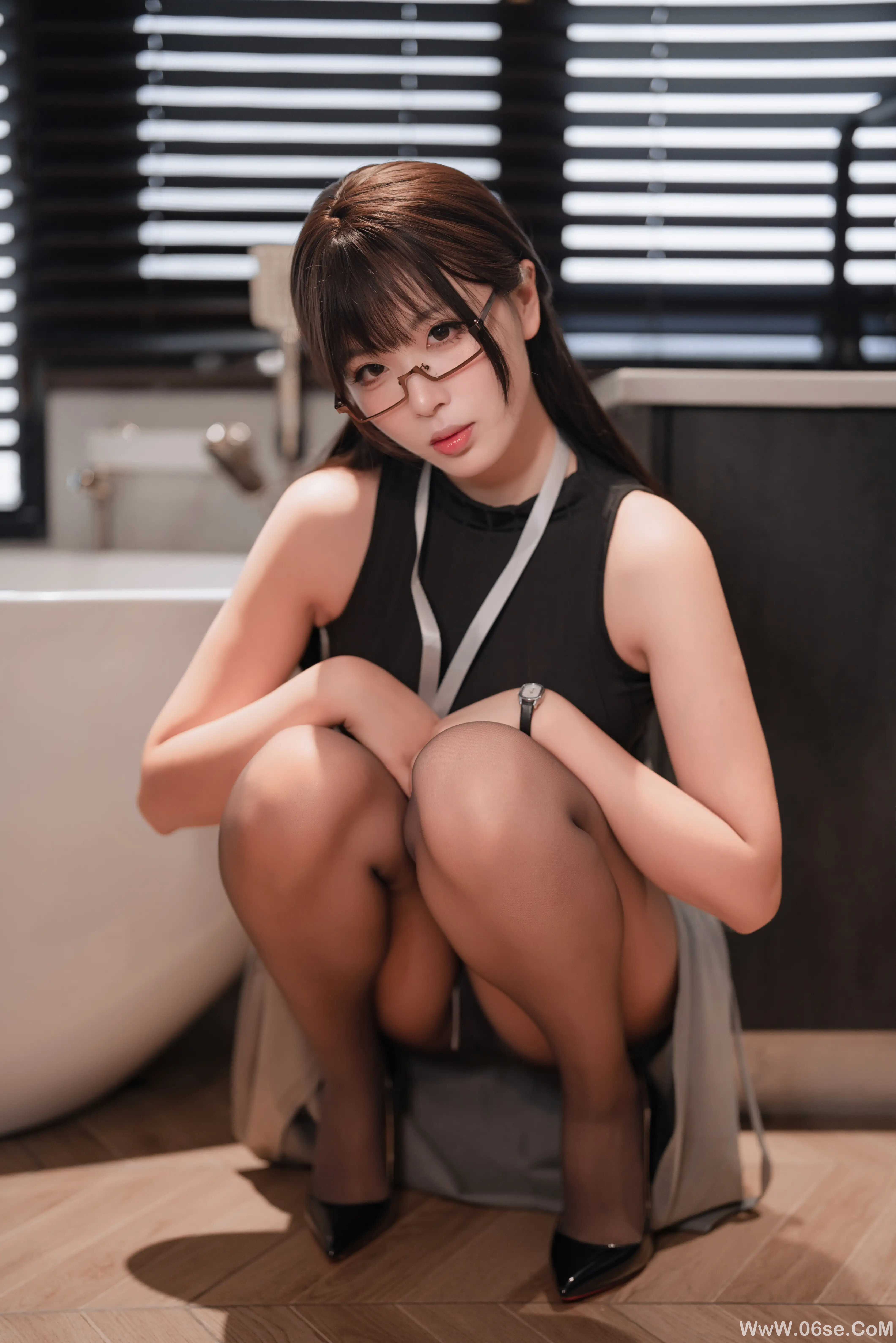 图片[23]-轩萧学姐 – 眼镜娘OL-六色网