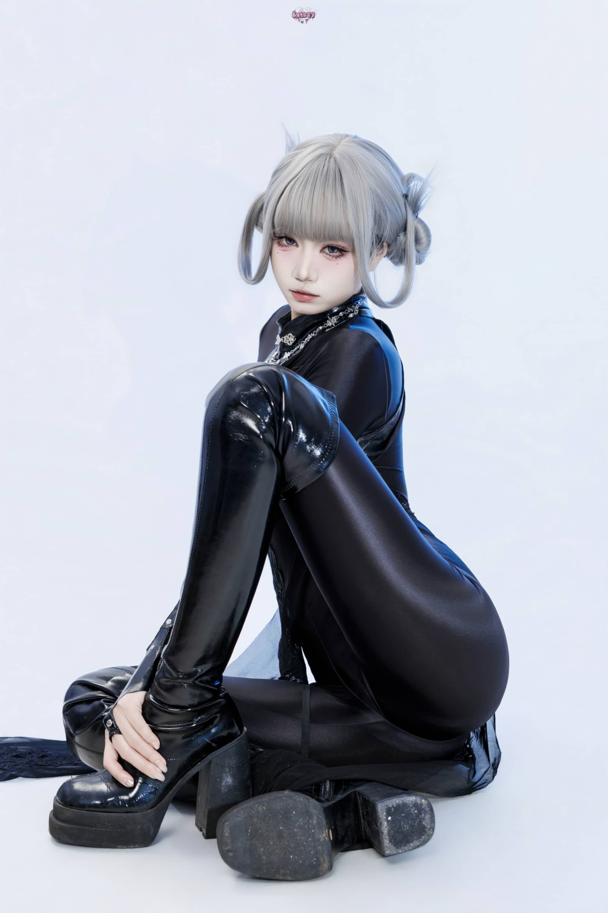 – 黑靡烟旗袍 [108P 2V]