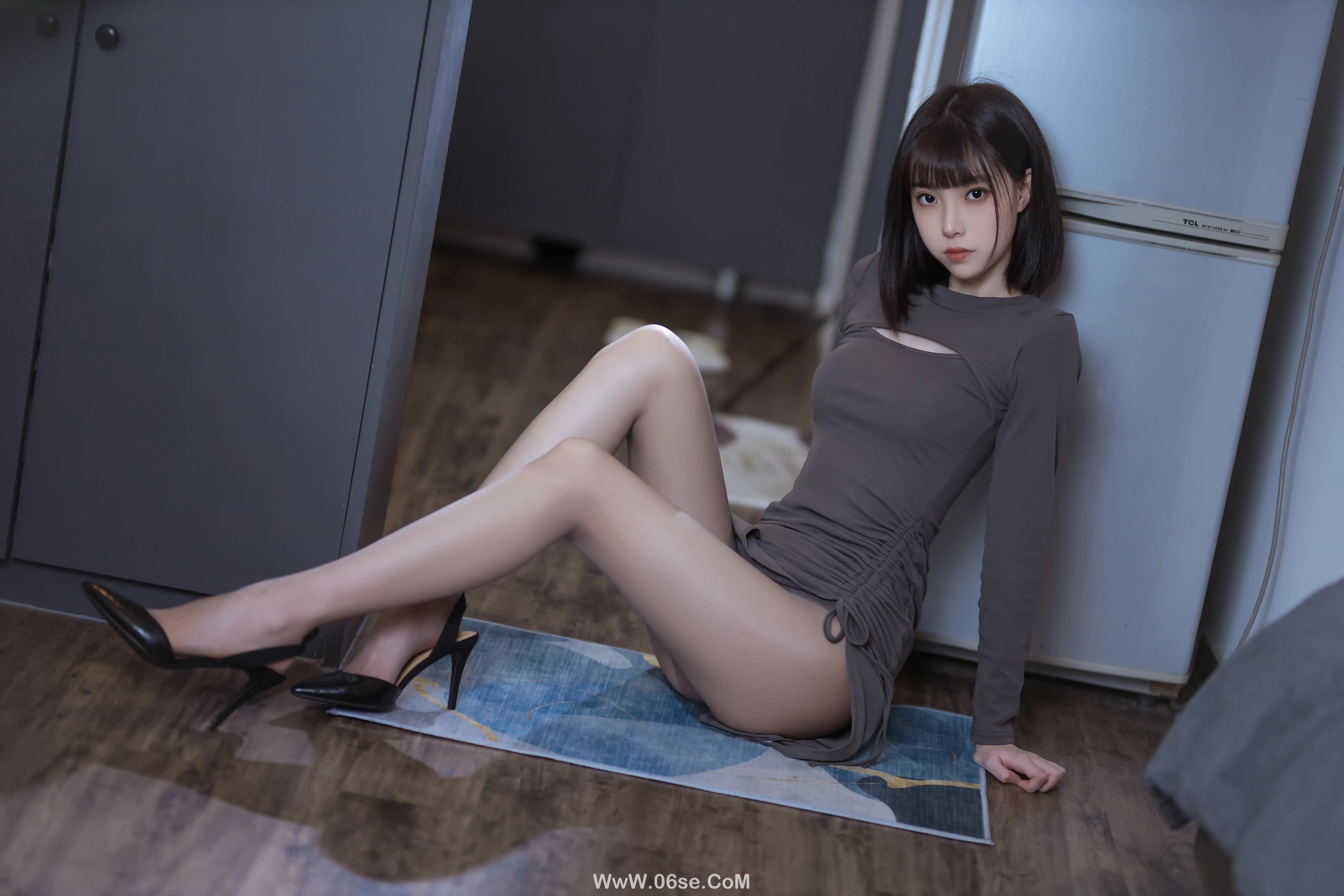 图片[16]-许岚LAN 灰裙X灰丝姐姐-六色网