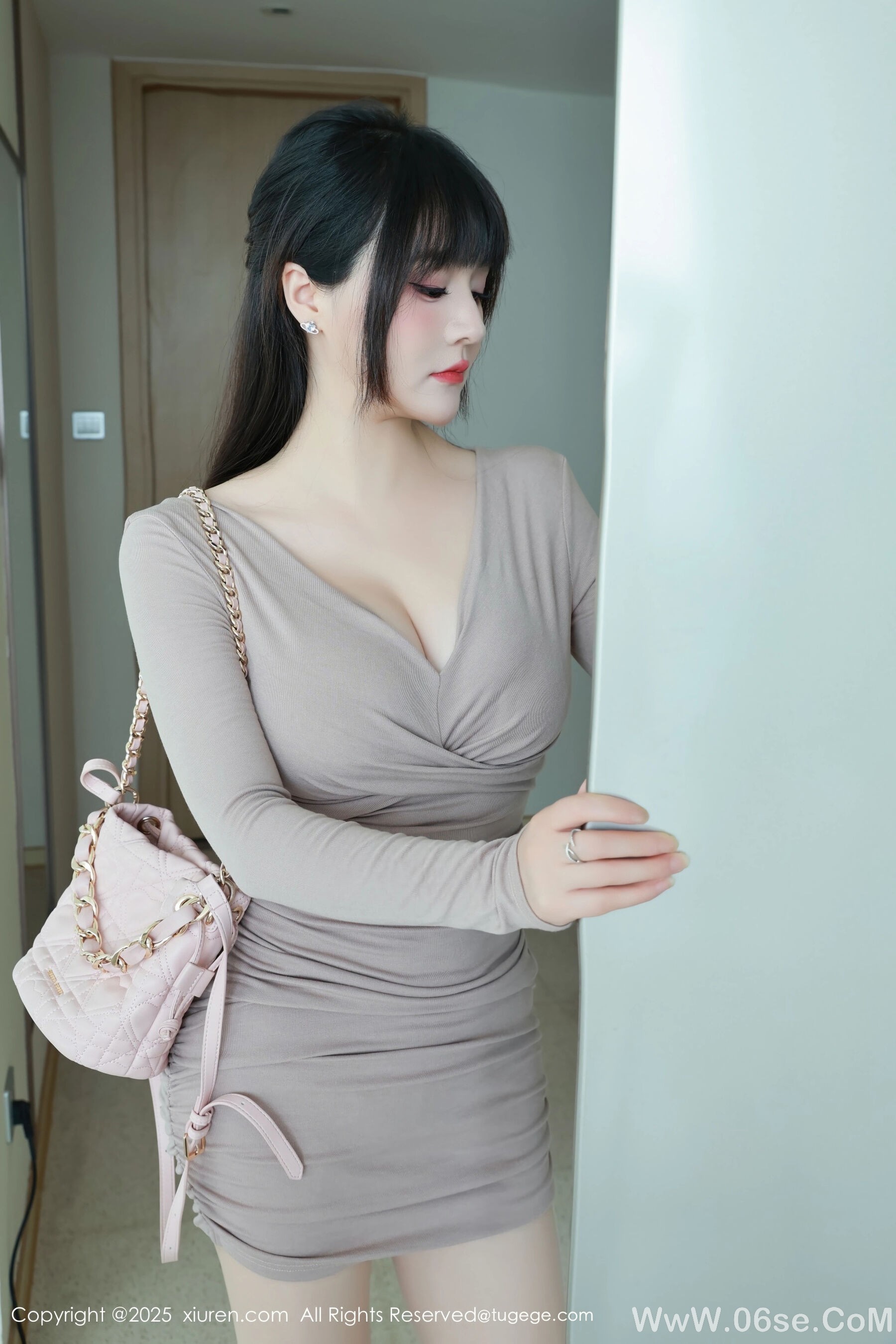 图片[15]-[Xiuren秀人网] 2025.09.02 NO.10718 南汐RuRu[87P]-六色网