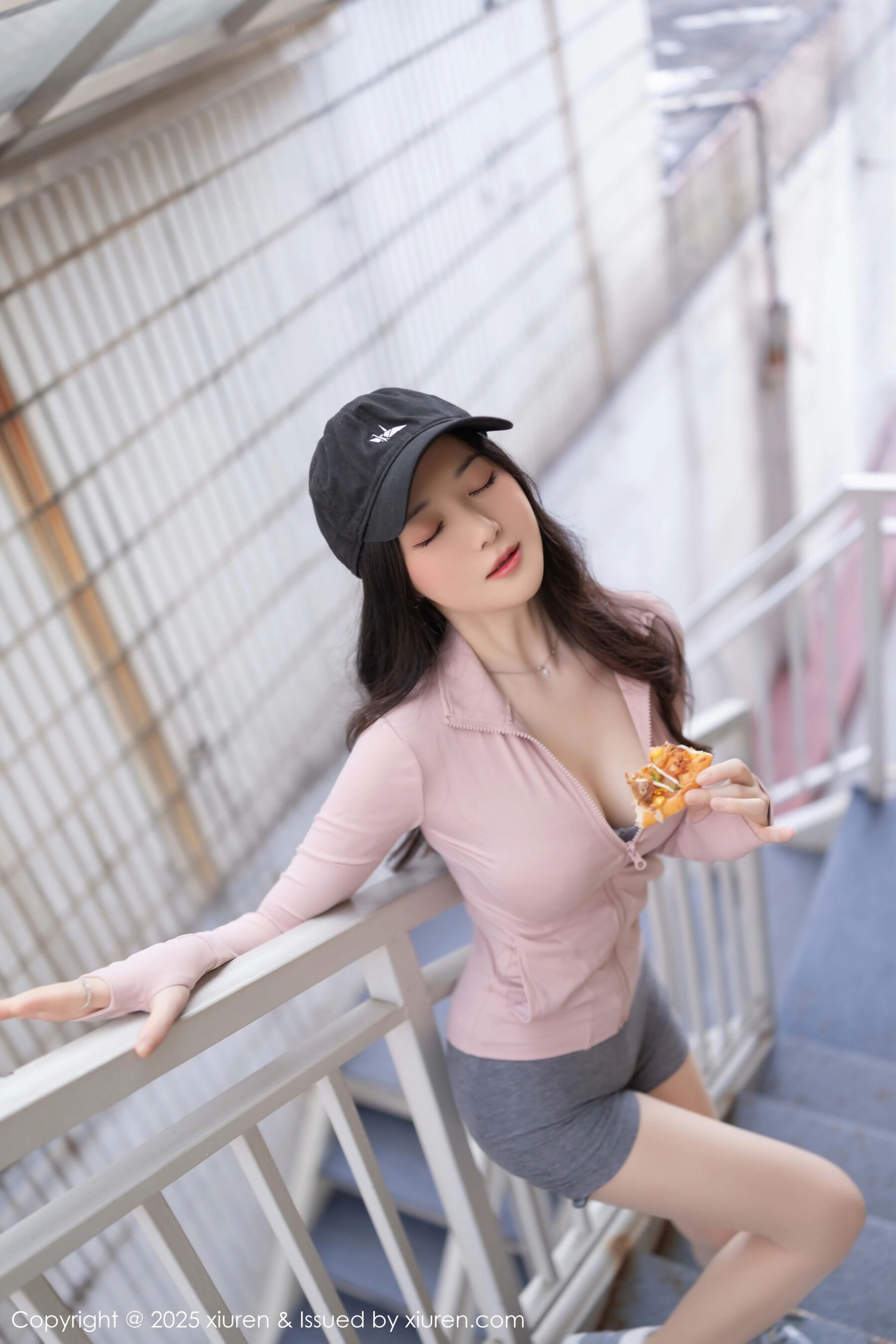 图片[24]-[Xiuren秀人网] 2025.07.11 NO.10542 鱼子酱Fish[81P]-六色网