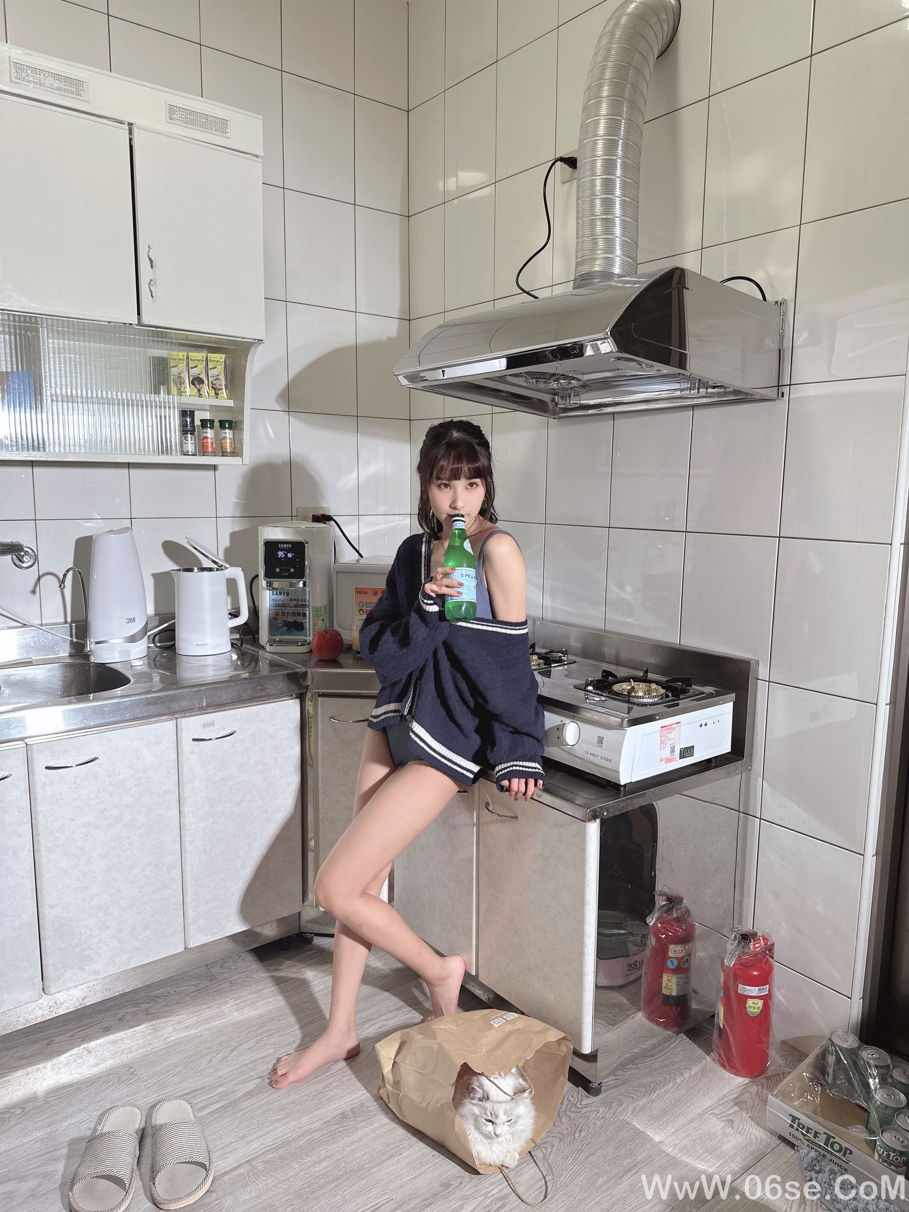 图片[2]-泥泥汝 – 居家 [124P]-六色网